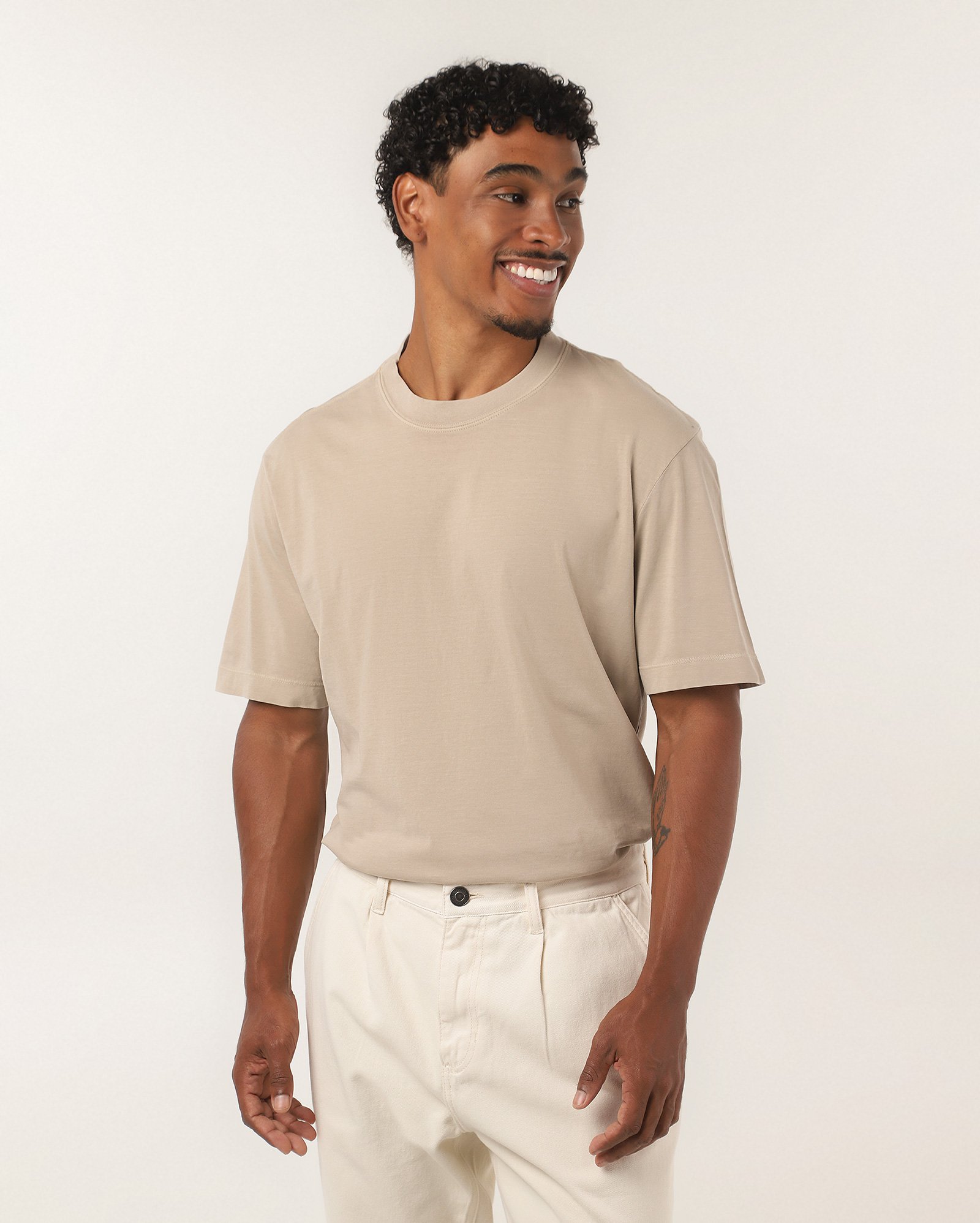 Camiseta masculina regular manga curta - Bege