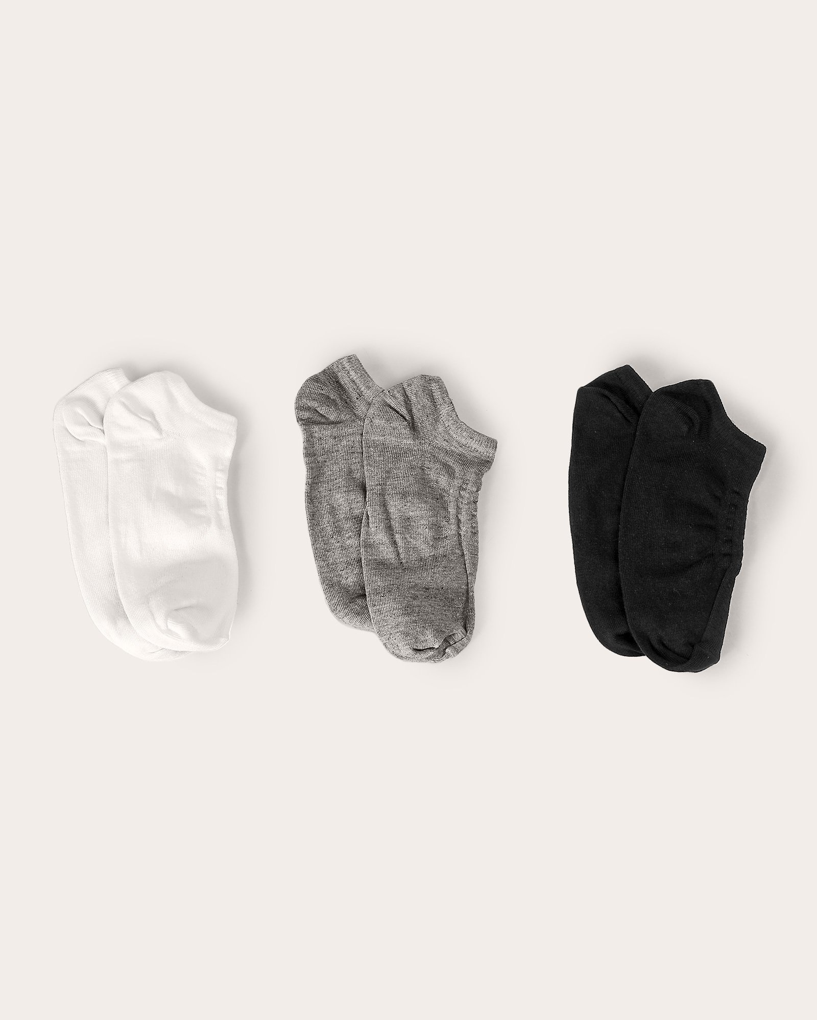 Kit meia feminina 3 pares cano curto lisa multicor | Riachuelo