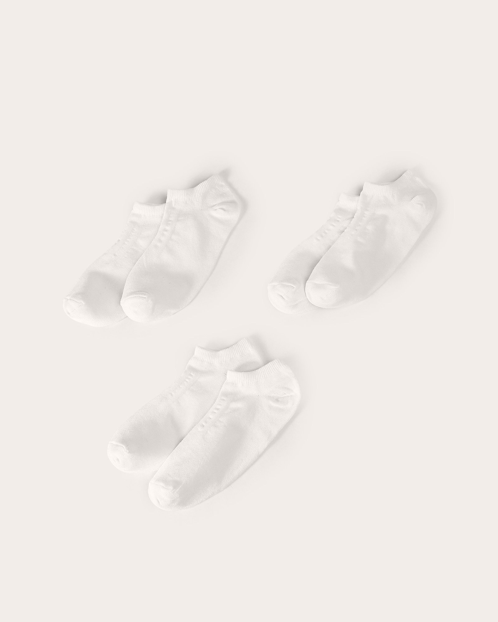 Kit meia feminina 3 pares cano curto lisa branca | Riachuelo