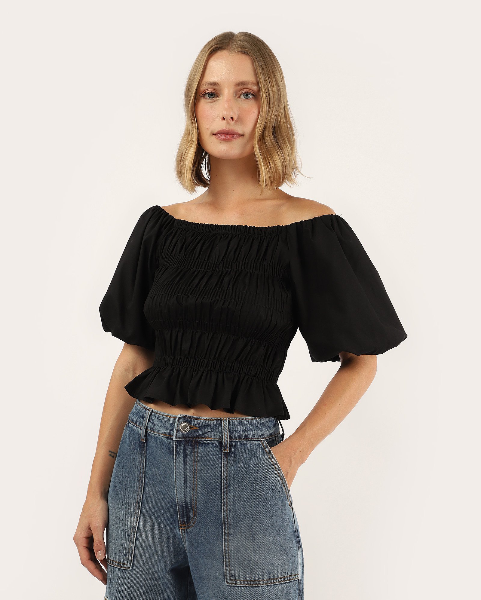 Blusa feminina ombro a ombro - preta
