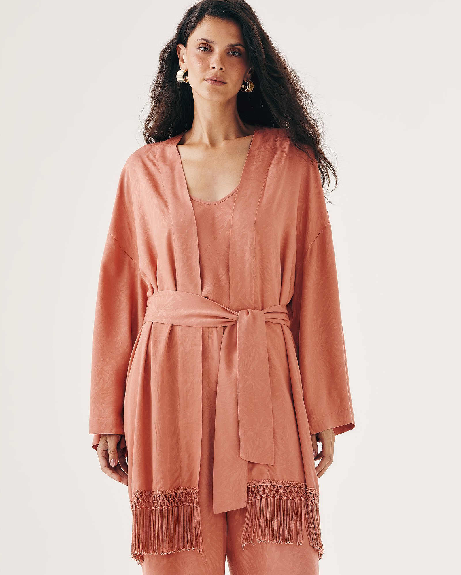 Kimono feminino alongado jacquard com franjas rosa | AK by Riachuelo