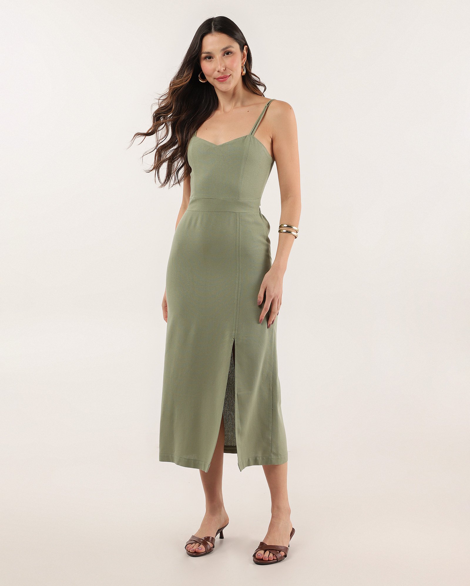 Vestido midi evasê em viscolinho decote coração verde