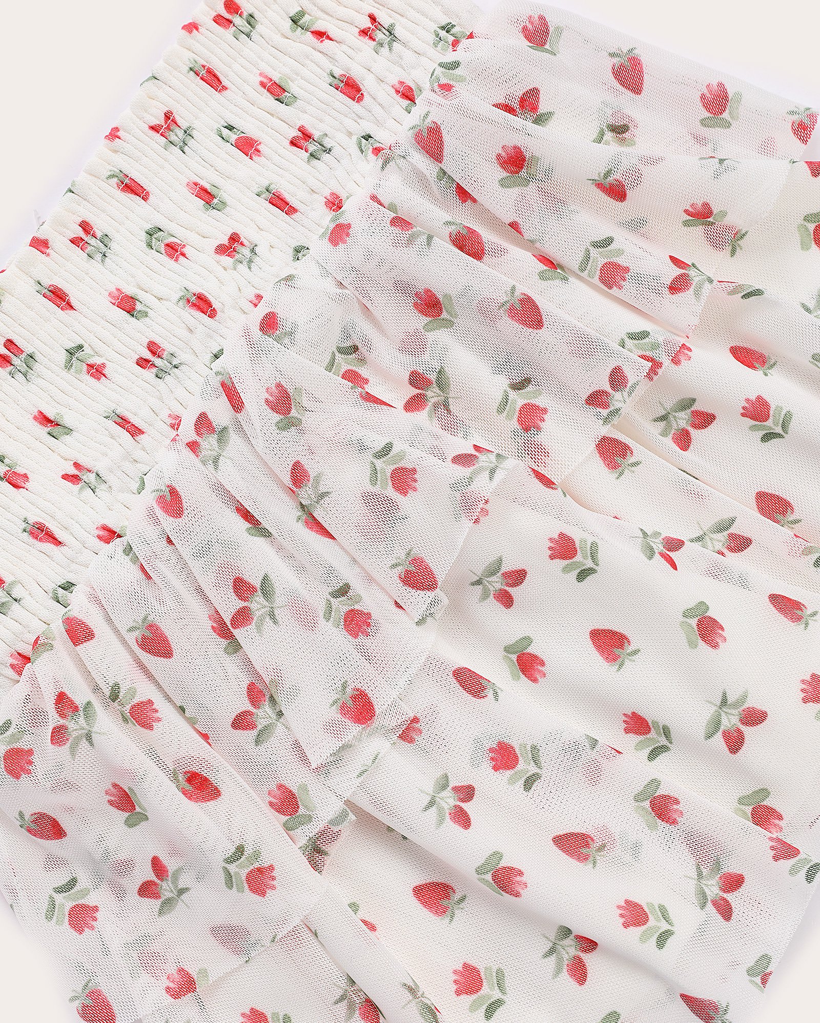 Saia curta infantil de tule em camadas floral e morango 4-10A branco | Pool Kids