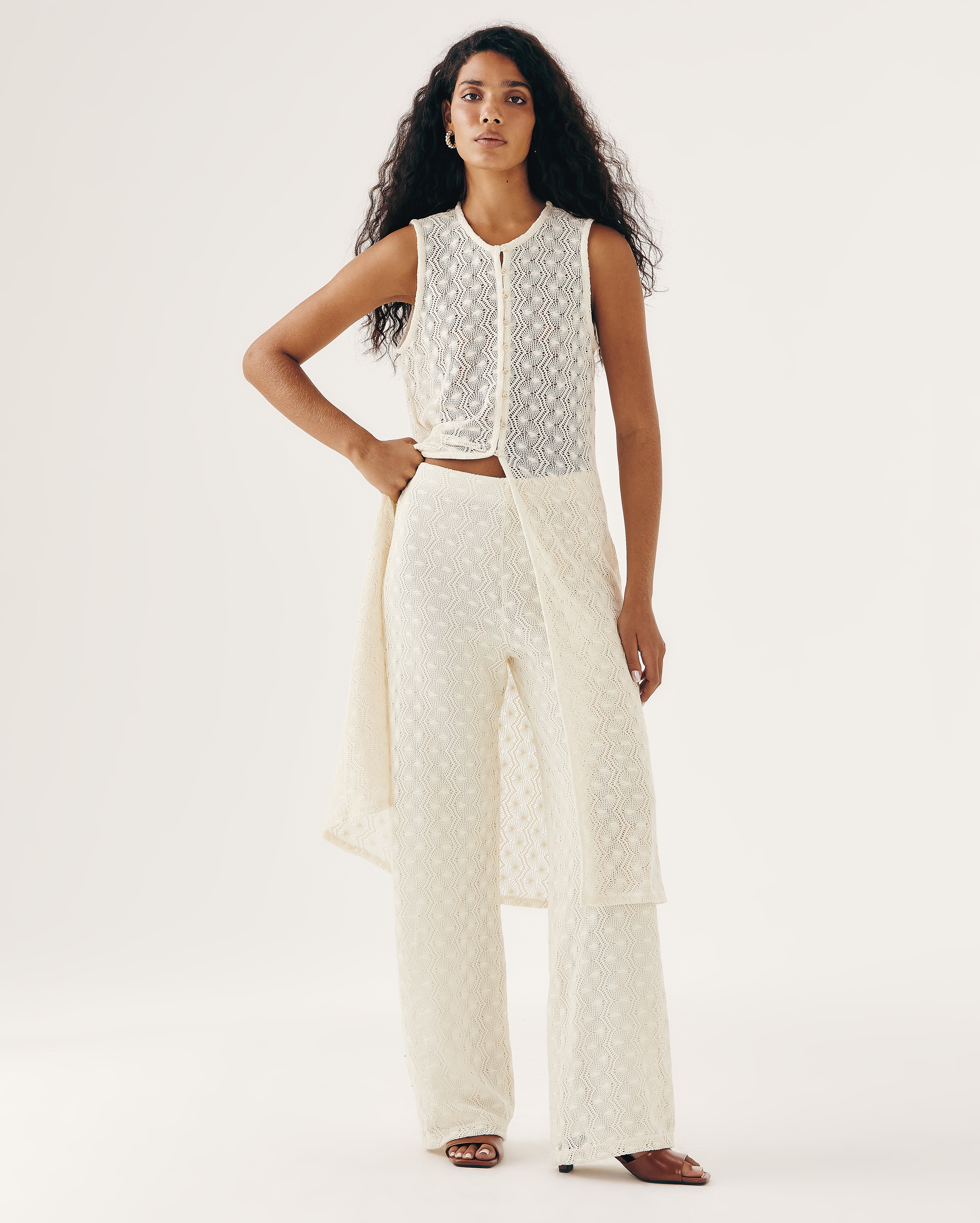 Calça feminina reta em tricot bege | AK by Riachuelo