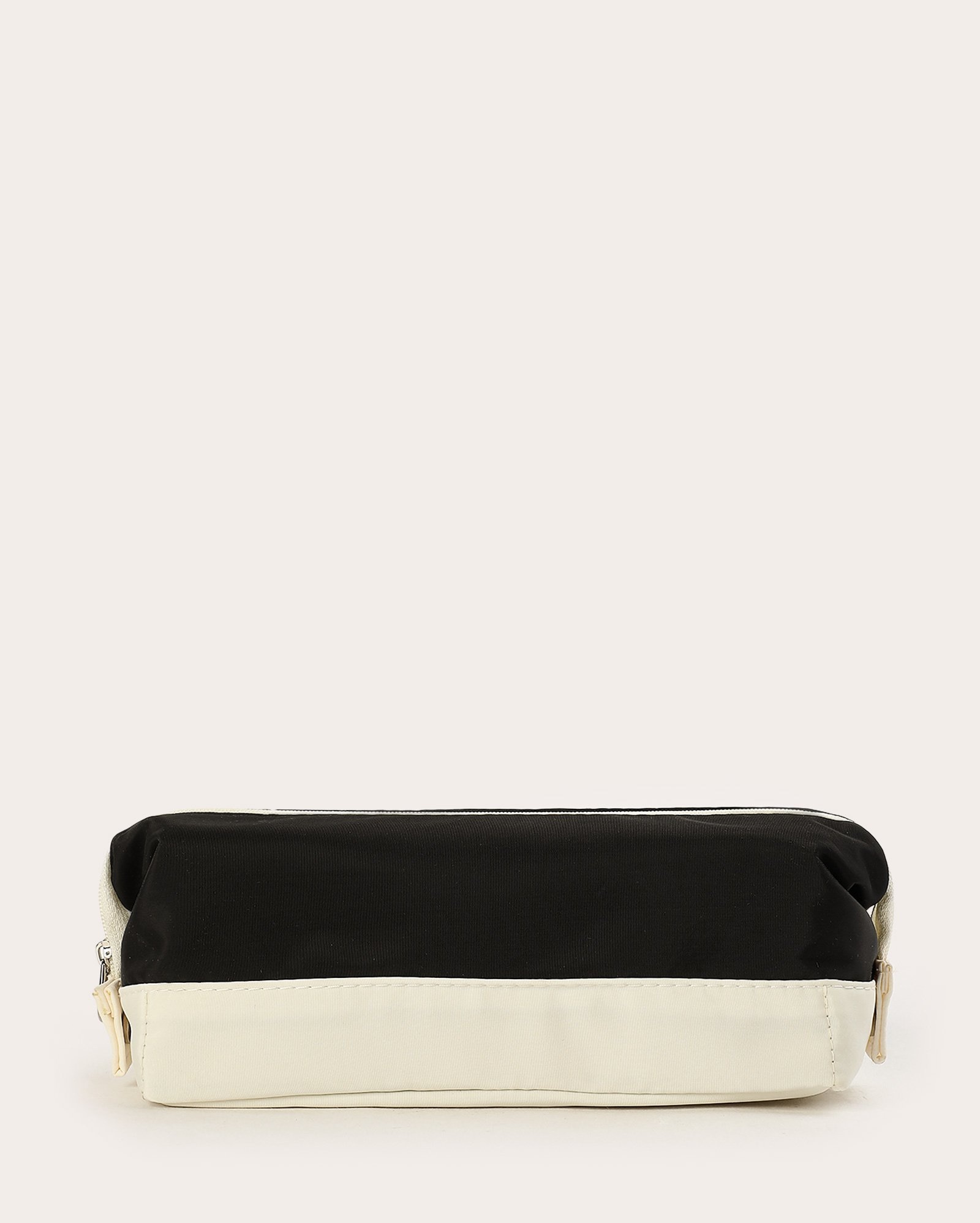 Necessaire amplo com organizador - Preto | Clio Style