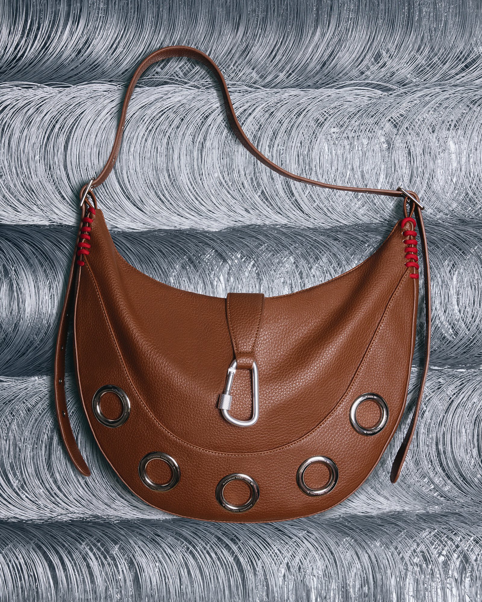 Bolsa shoulder marrom | Alexandre Pavão + Pool