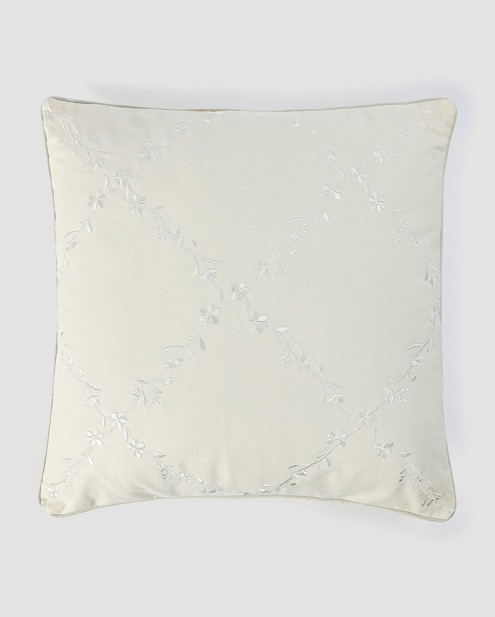 Almofada Aurora 50x50cm bordado floral off-white | Casa Riachuelo