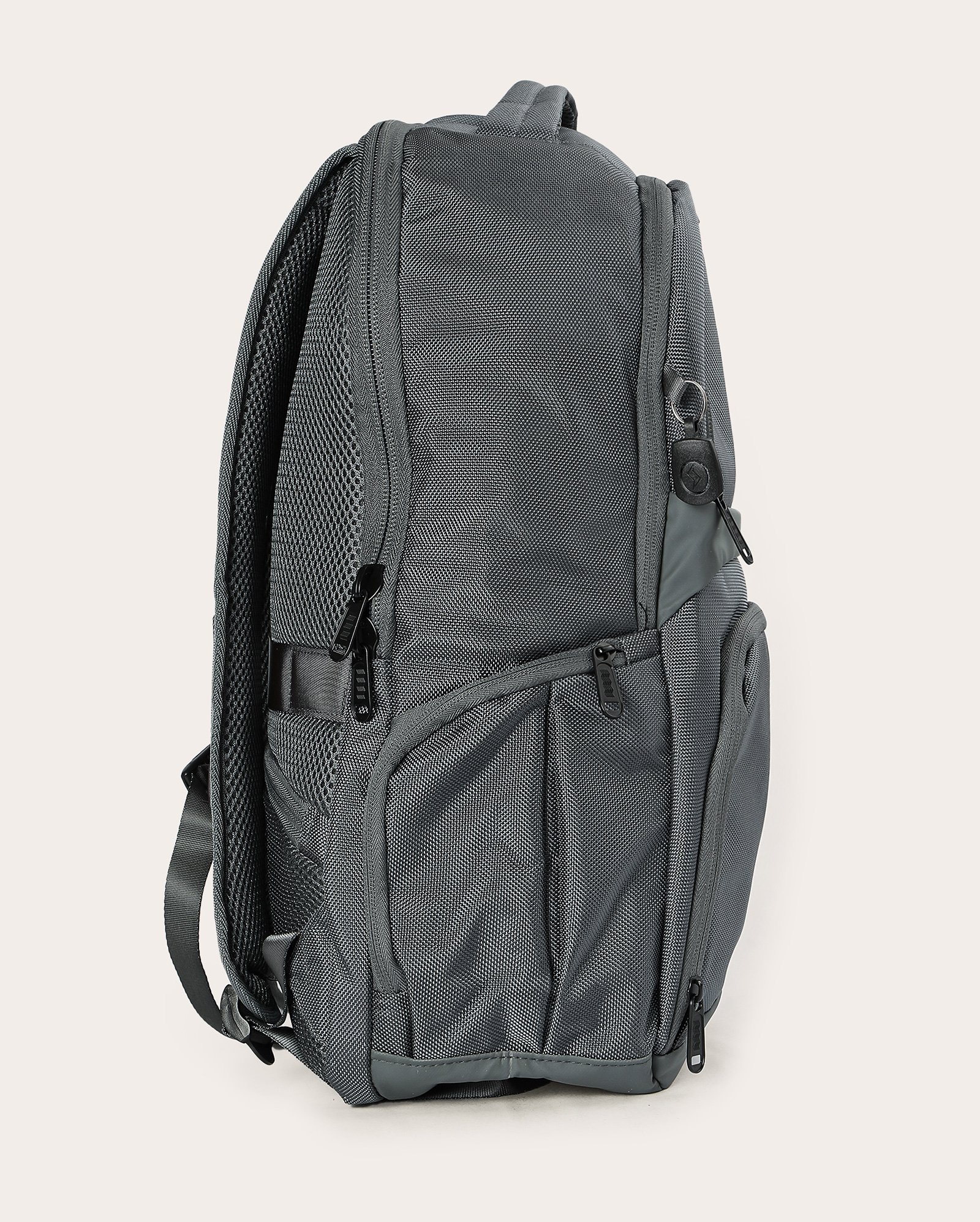 Mochila feminina Hay Up texturizada com estojo - Cinza Escuro | Clio Style