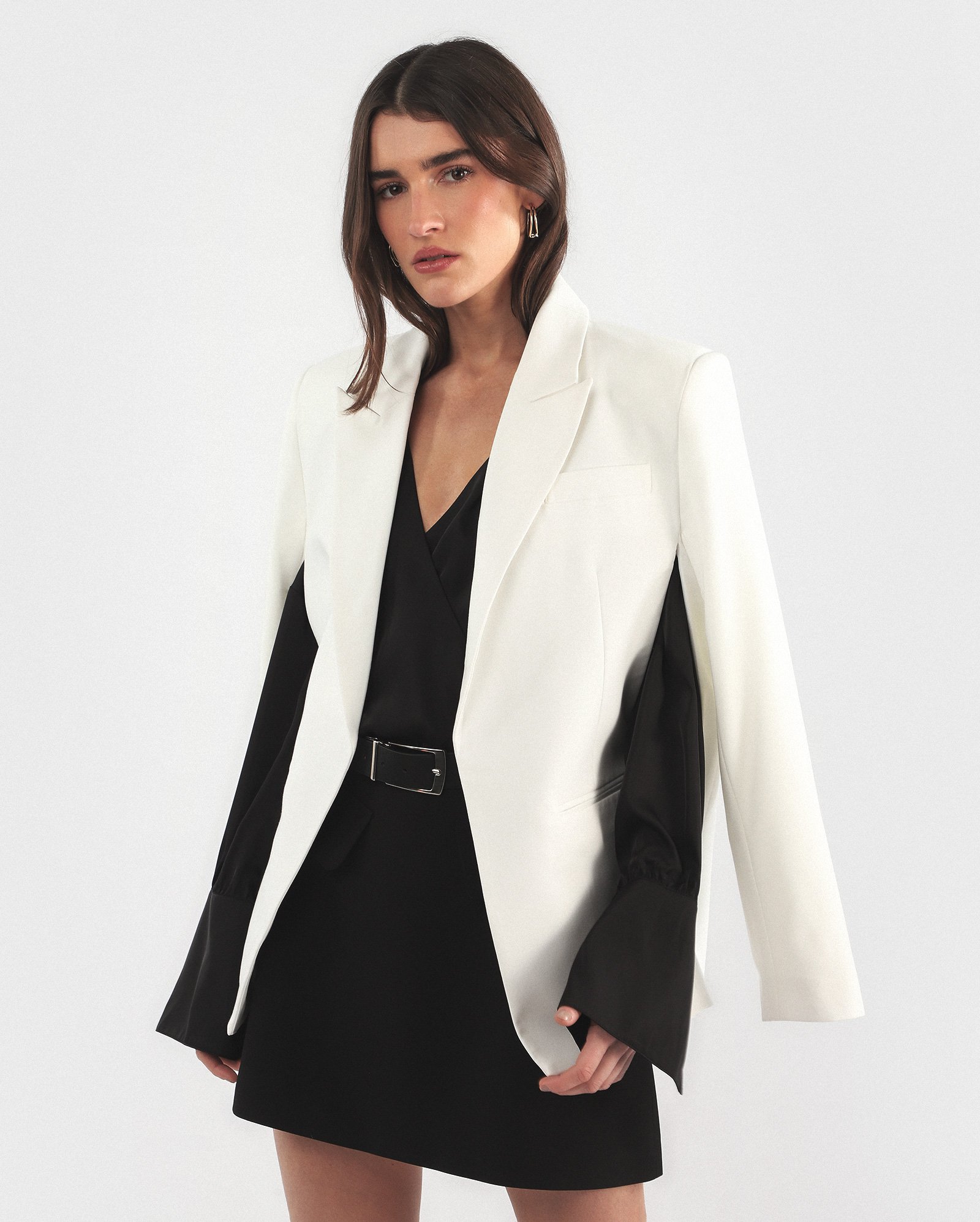 Mini saia Riga alfaiatada - Preto | GIULLIÈR + RCHLO