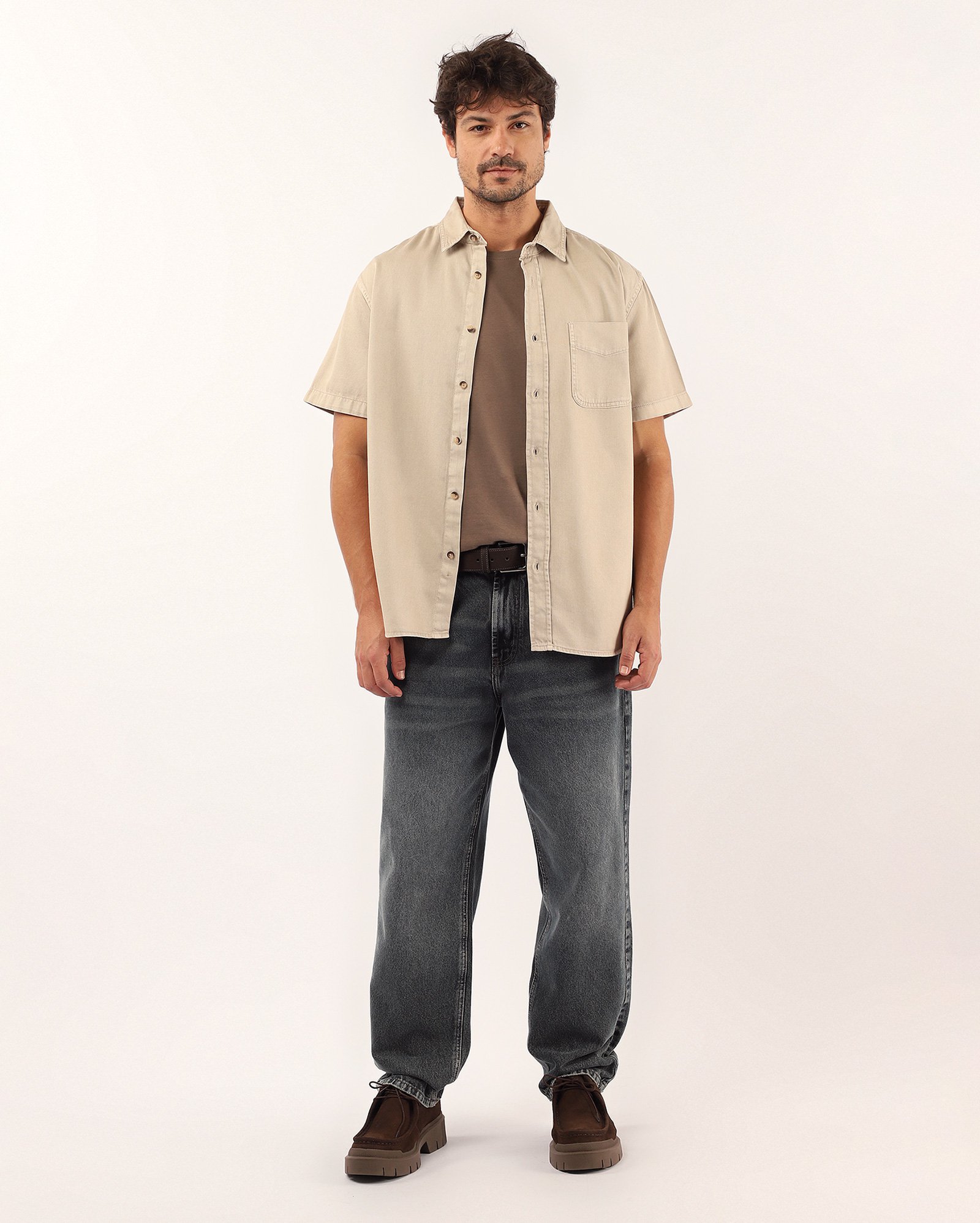 Camisa sarja masculina regular com bolso bege | Pool Jeans