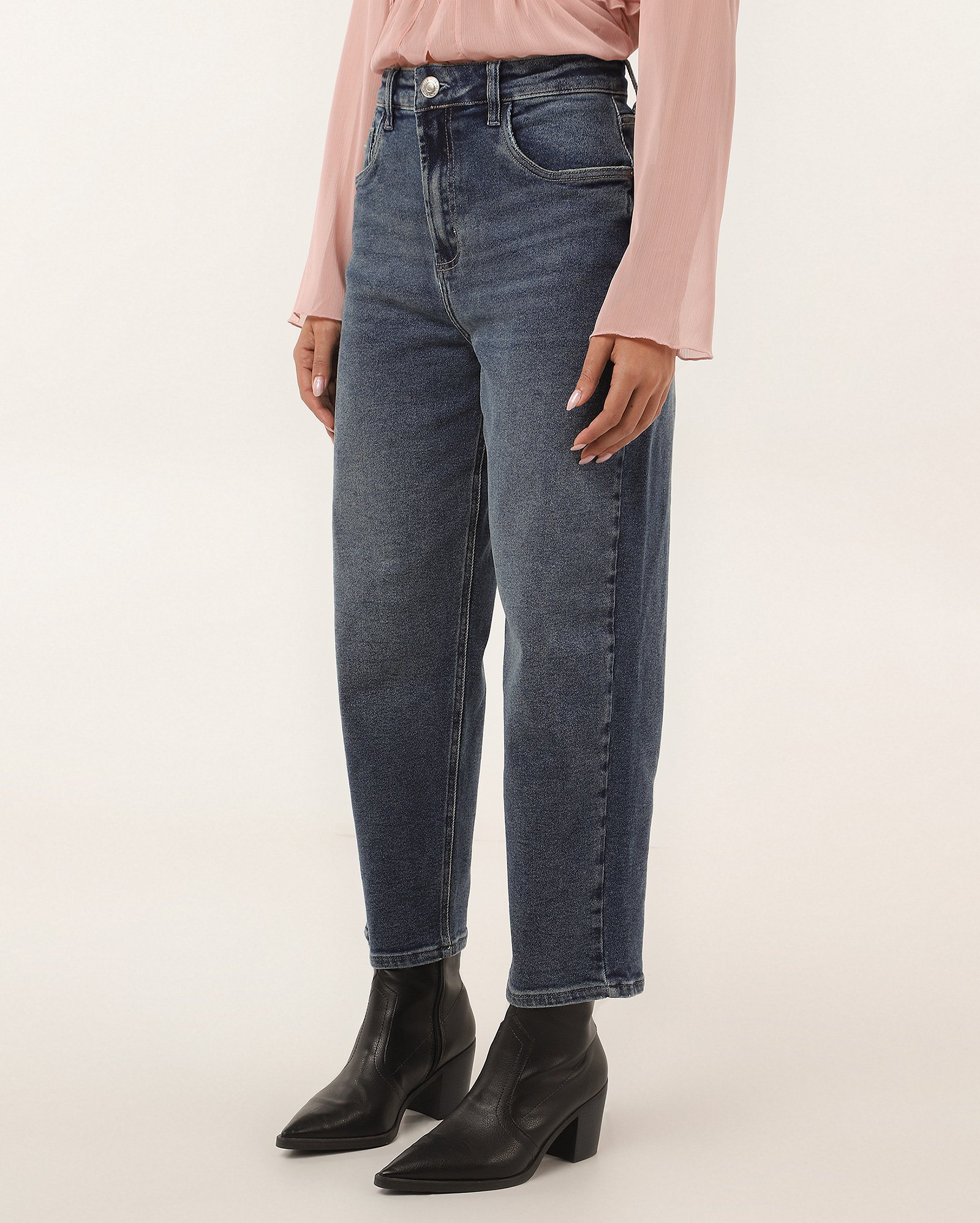 Calça jeans feminina barrel cintura alta estonada denim escuro | Pool Jeans