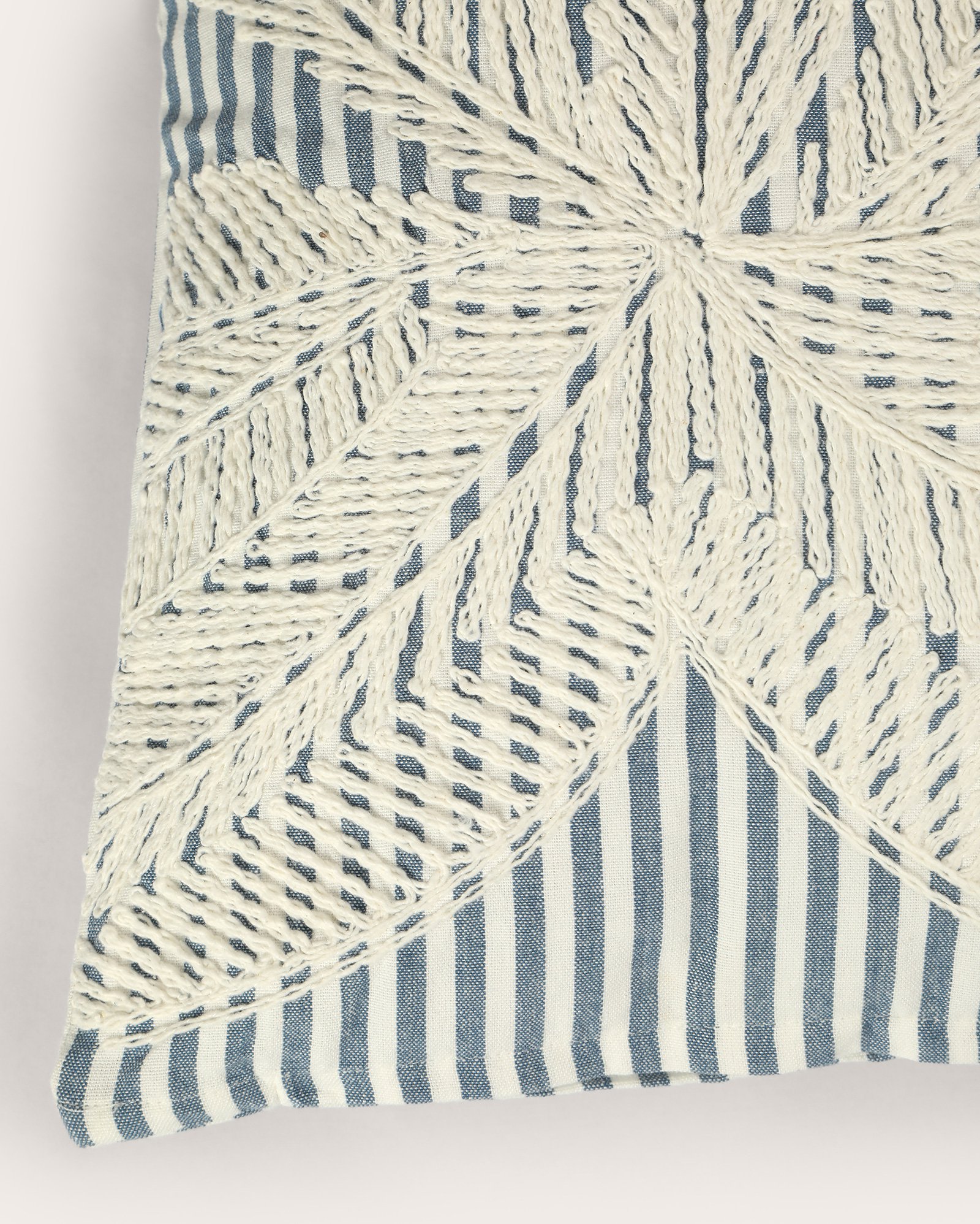 Almofada Ondina 45x45cm azul | Casa Riachuelo