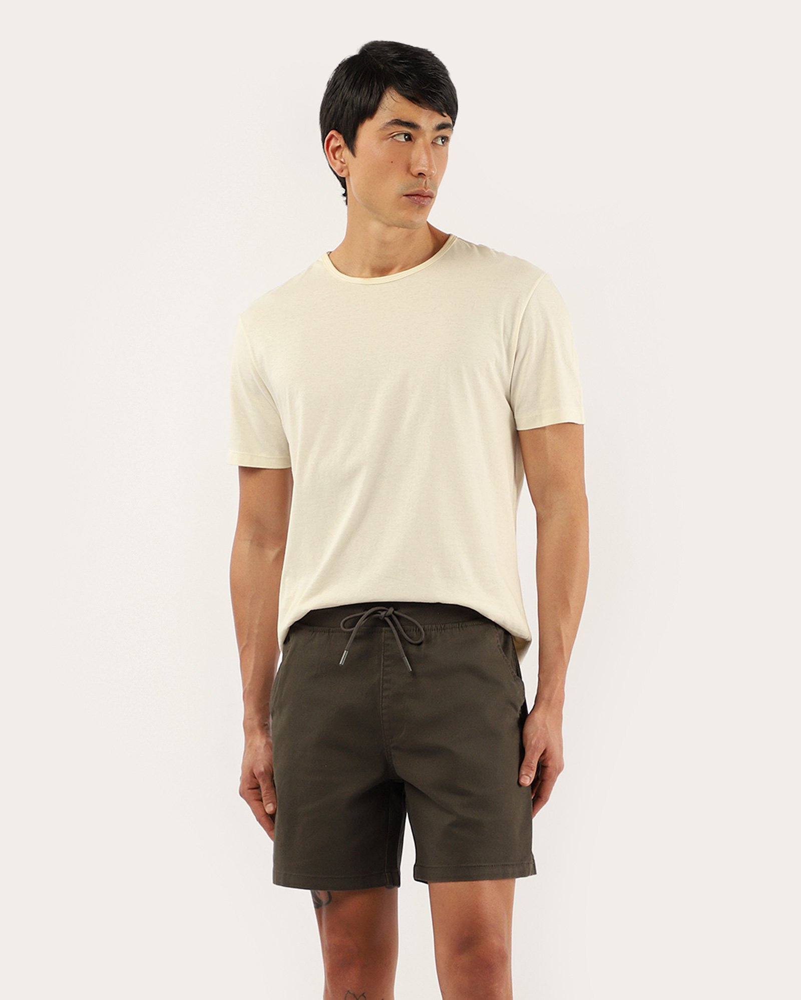 Bermuda sarja masculina reta cós elástico verde | Pool Jeans