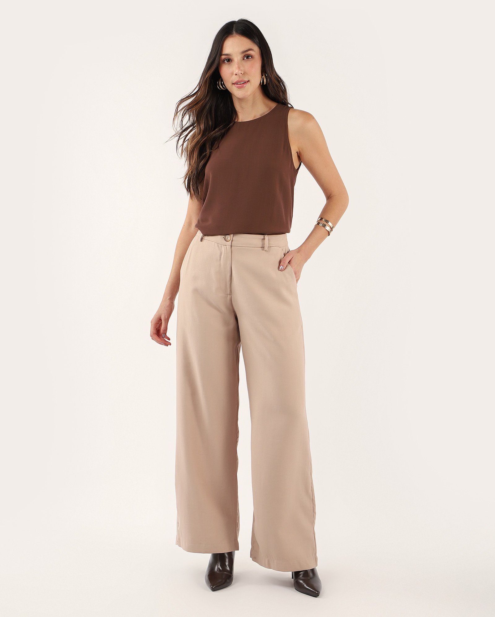 Regata feminina ampla em viscose marrom | Pool Basics