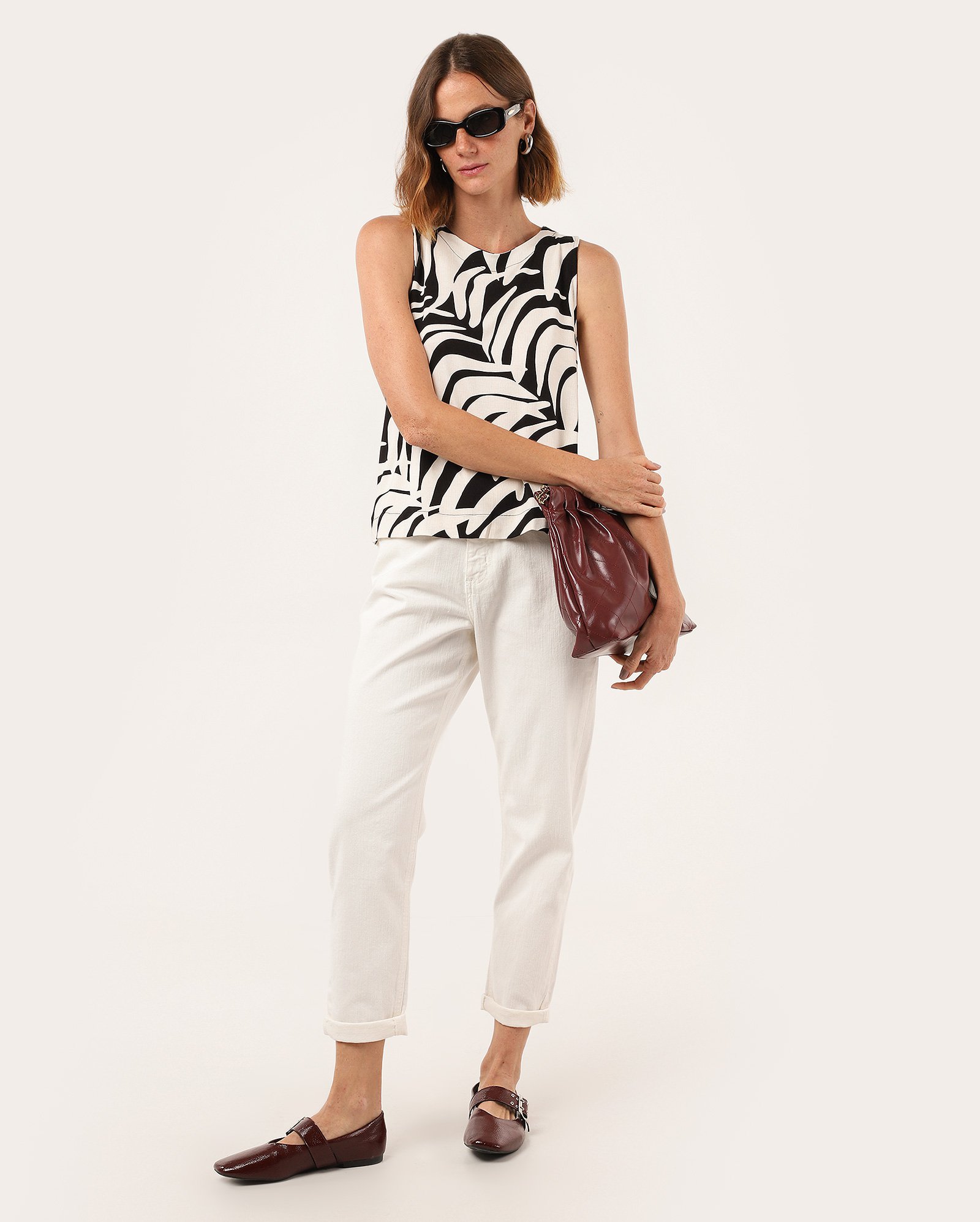 Calça sarja feminina mom cintura alta com bolsos branca | Pool Jeans