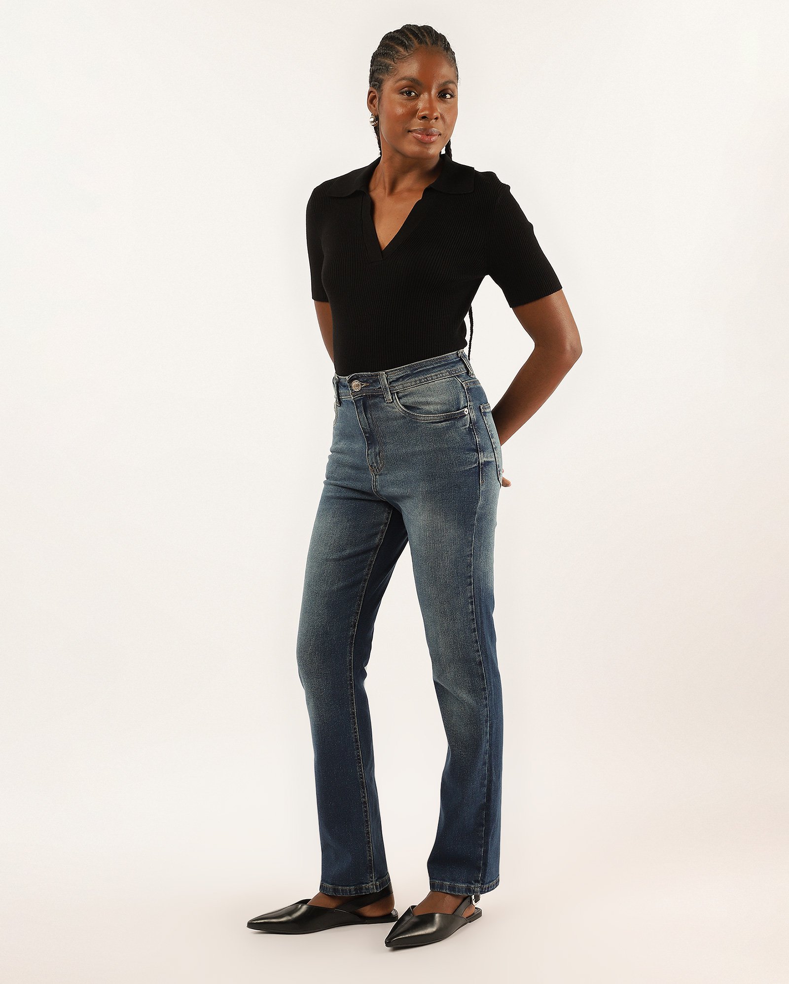 Calça jeans feminina reta estonada denim médio | Pool Jeans