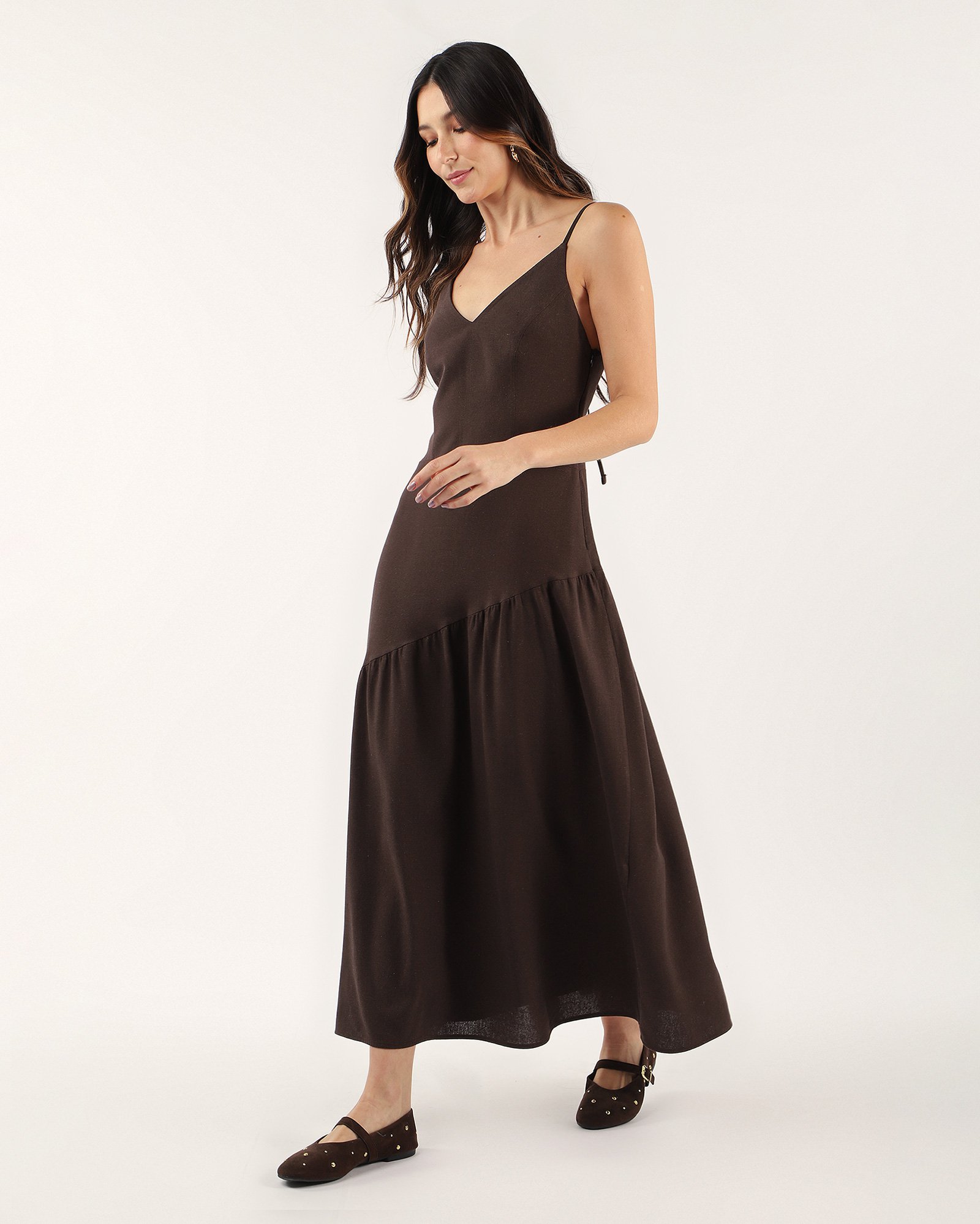 Vestido longo evasê em viscolinho - Marrom Escuro | AK