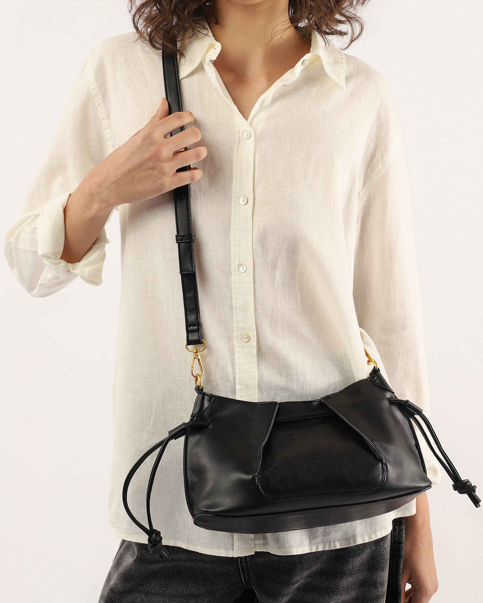 Bolsa feminina M crossbody alça longa - Preto
