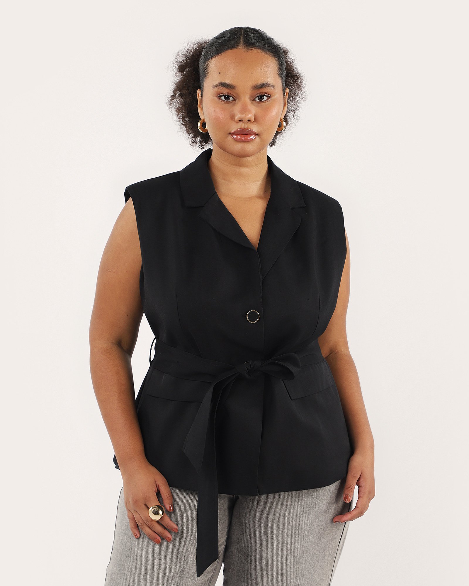 Colete plus size feminino alfaiatado com amarração - preto