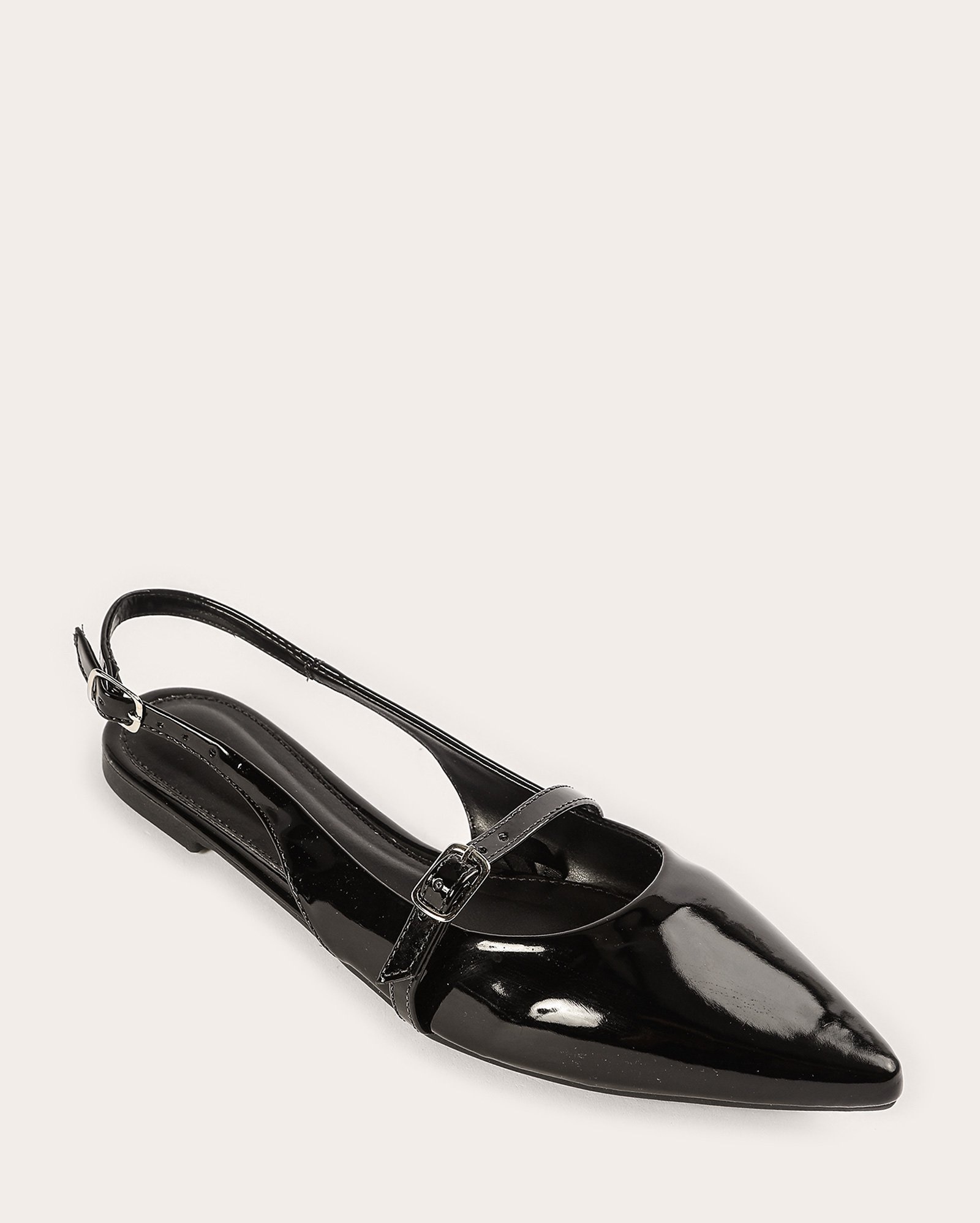 Sapatilha feminina bico fino com fivela - Preto