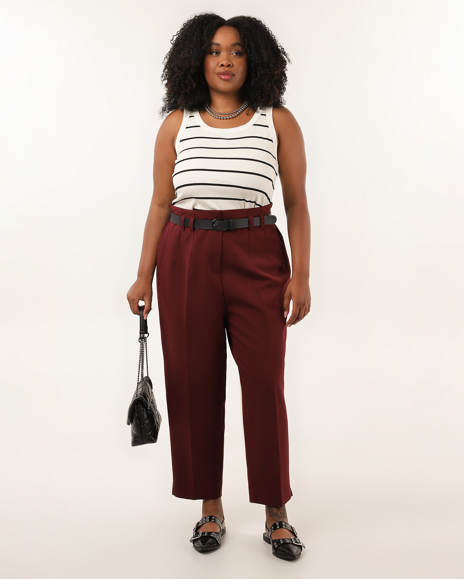 Regata plus size feminina canelada listrada branca | AK Plus