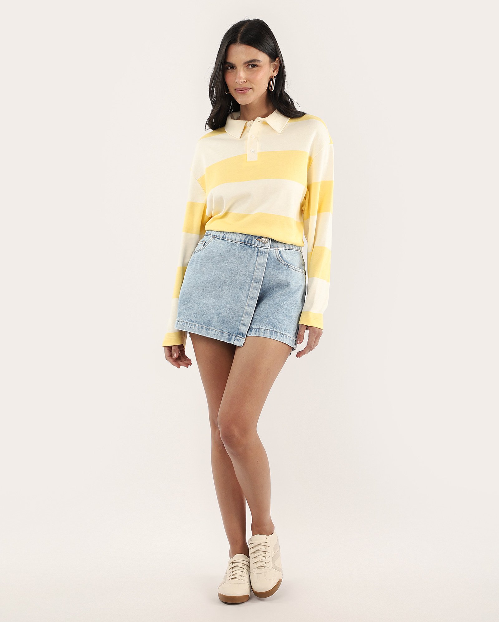 Short-saia jeans cintura média denim claro | Pool Jeans