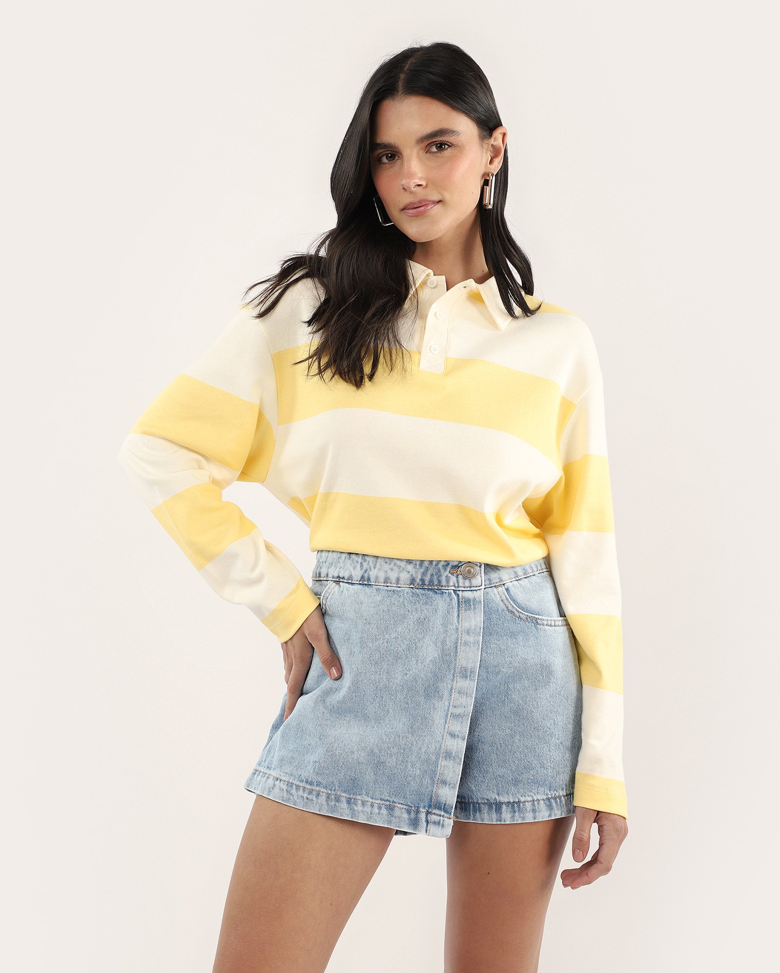 Short-saia jeans cintura média denim claro | Pool Jeans