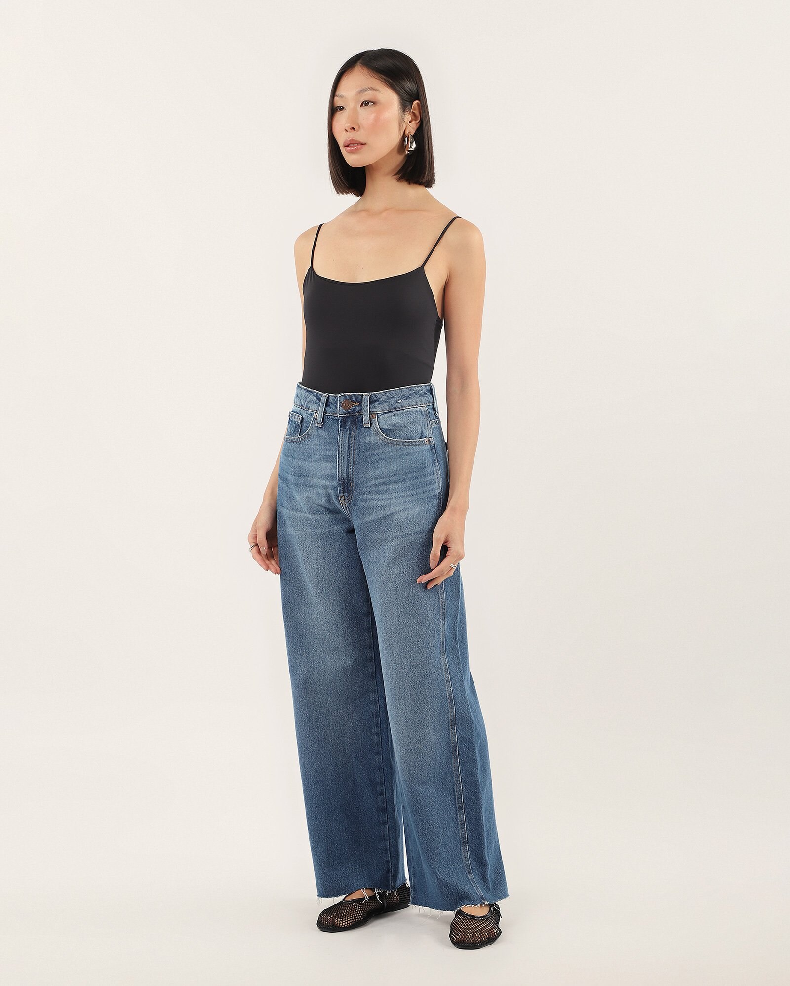 Calça jeans feminina wide cropped - denim médio | Pool Jeans