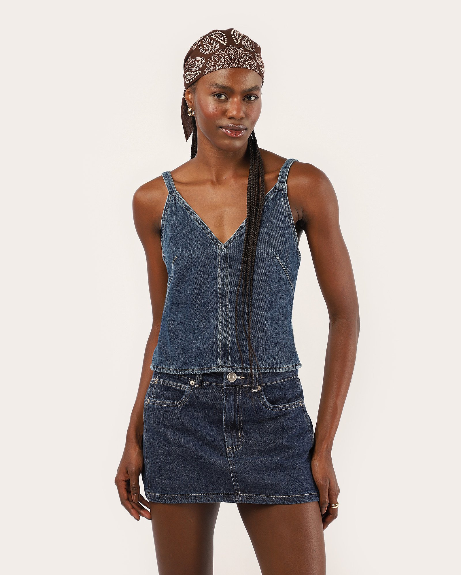 Regata jeans feminina decote v - denim escuro | Pool Jeans
