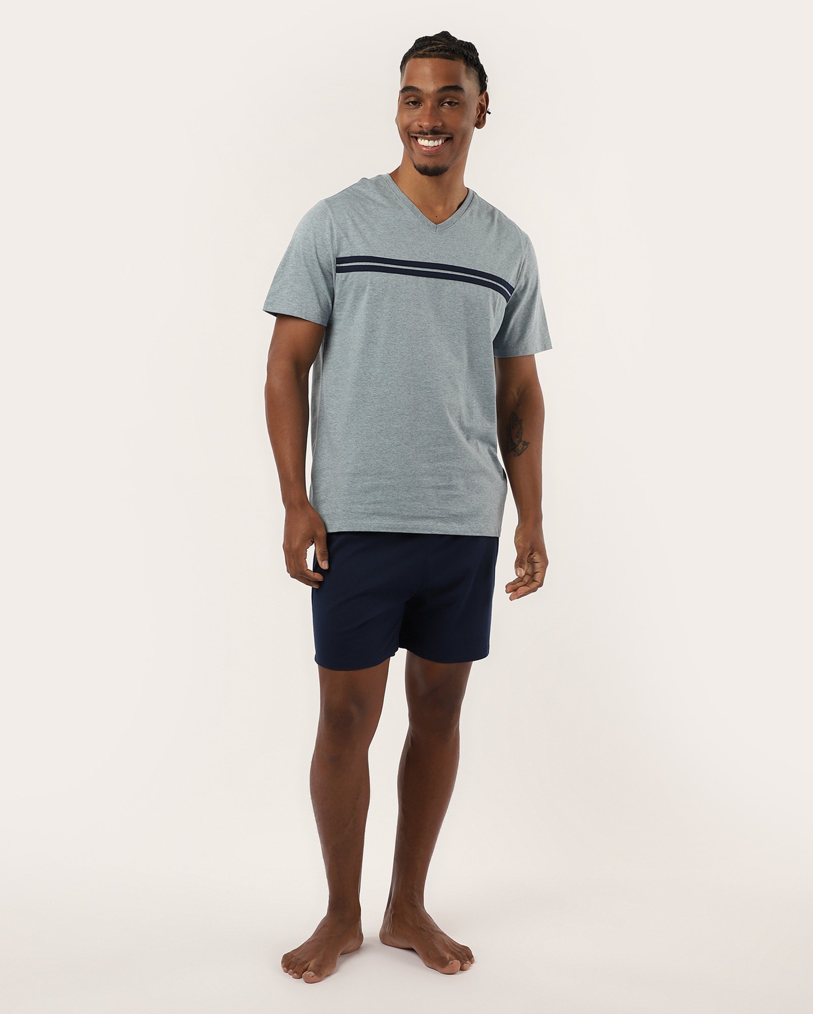 Pijama curto masculino gola v faixa dupla multicor