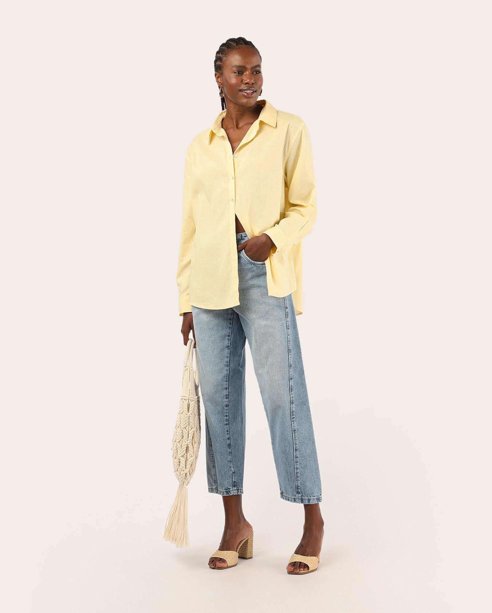 Calça jeans feminina barrel cintura média - denim médio | Pool Jeans