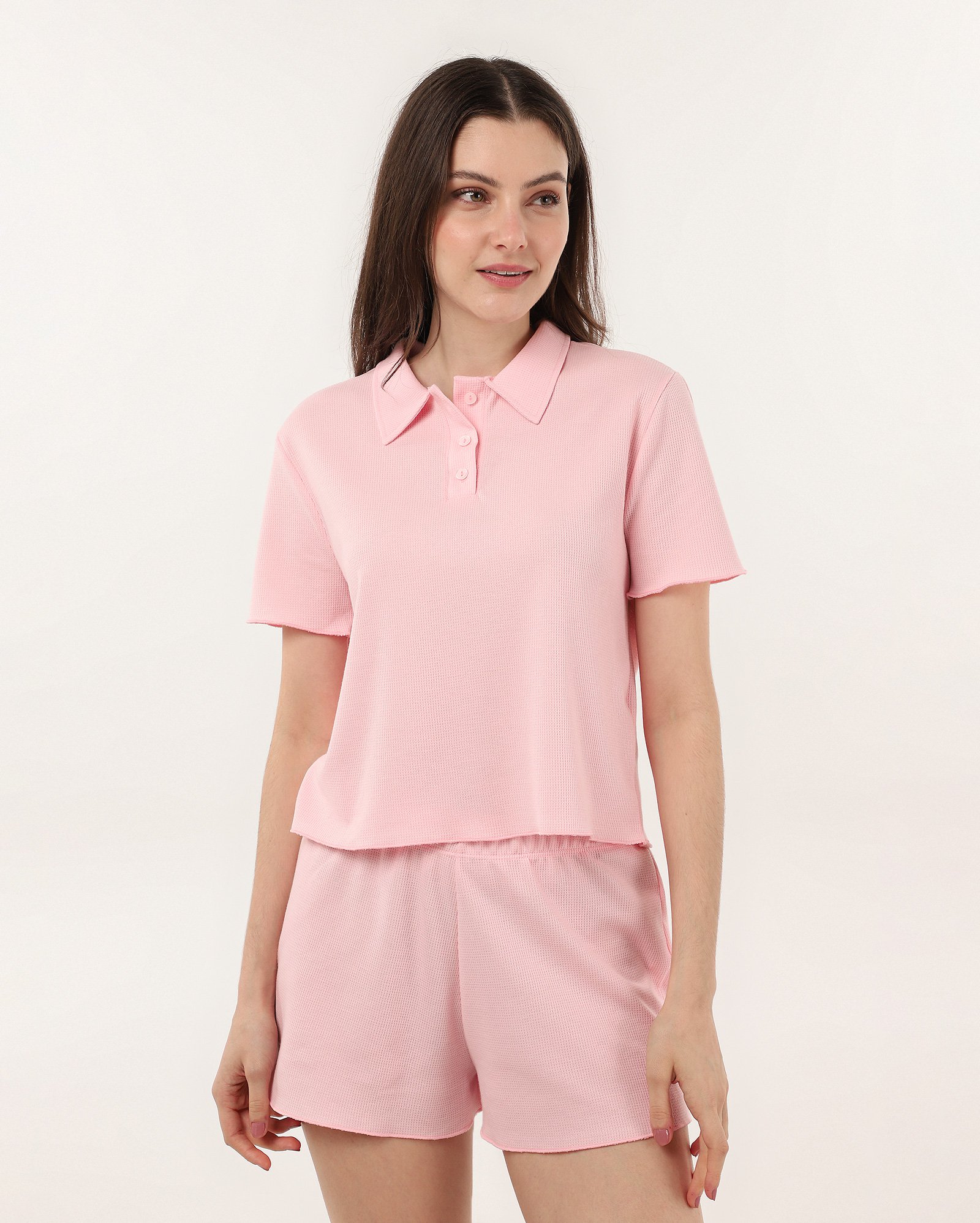 Pijama curto feminino texturizado com gola polo rosa | Riachuelo