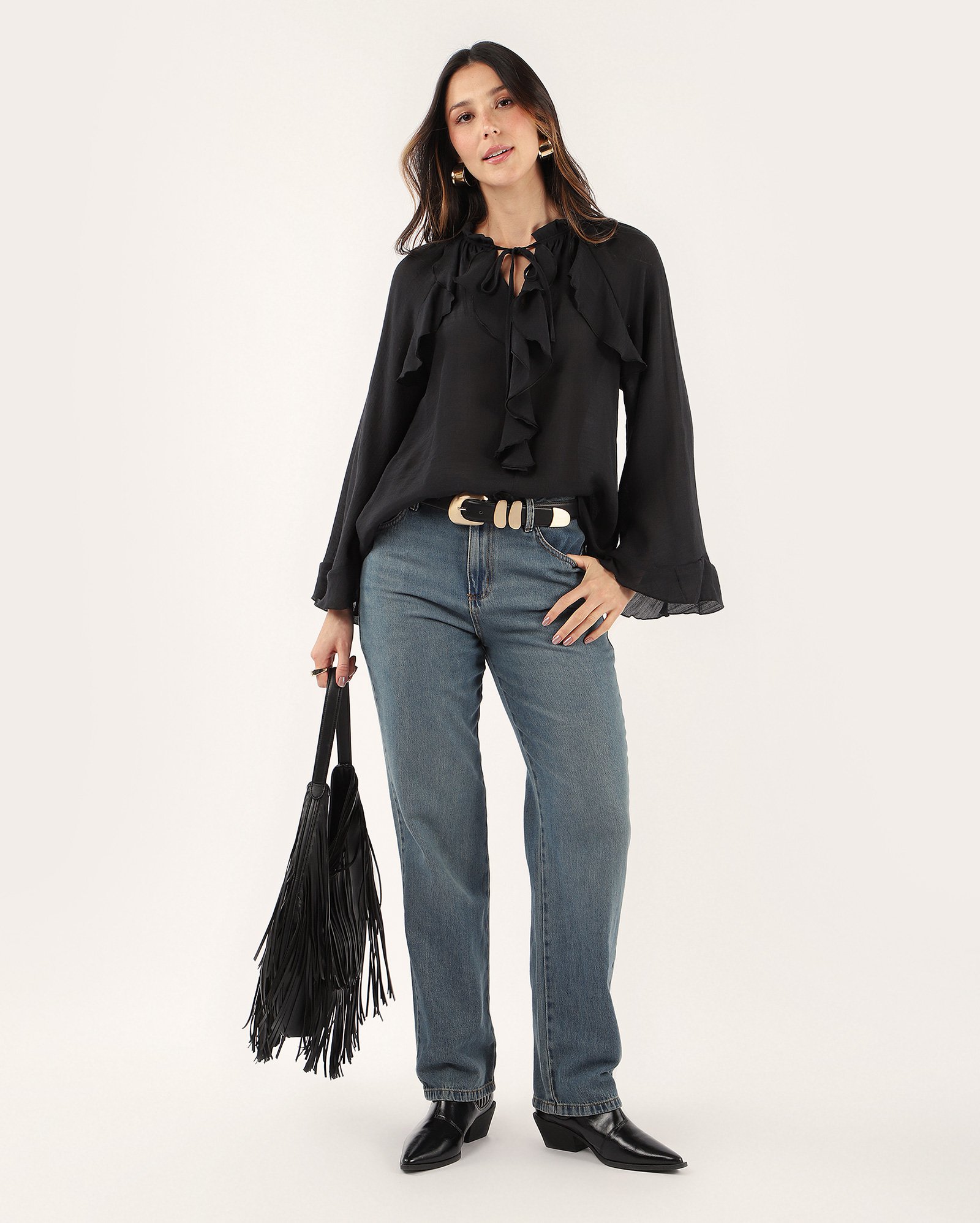 Bata feminina em viscose com babados preta | AK by Riachuelo