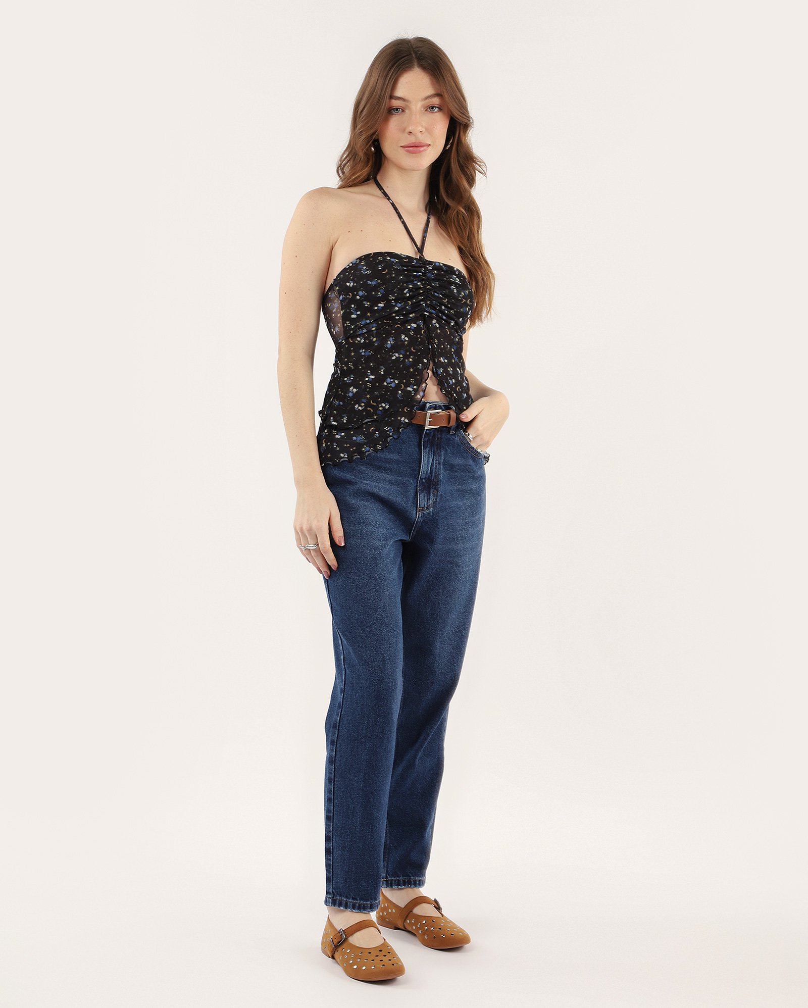 Calça jeans feminina mom com cinto denim escuro | Pool Jeans