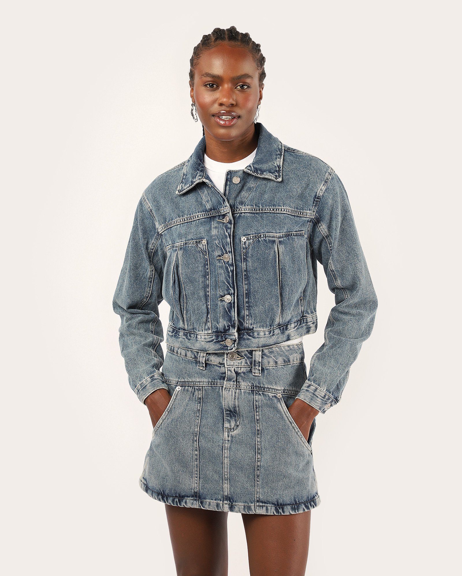 Jaqueta jeans cropped feminina - denim médio | Pool Jeans