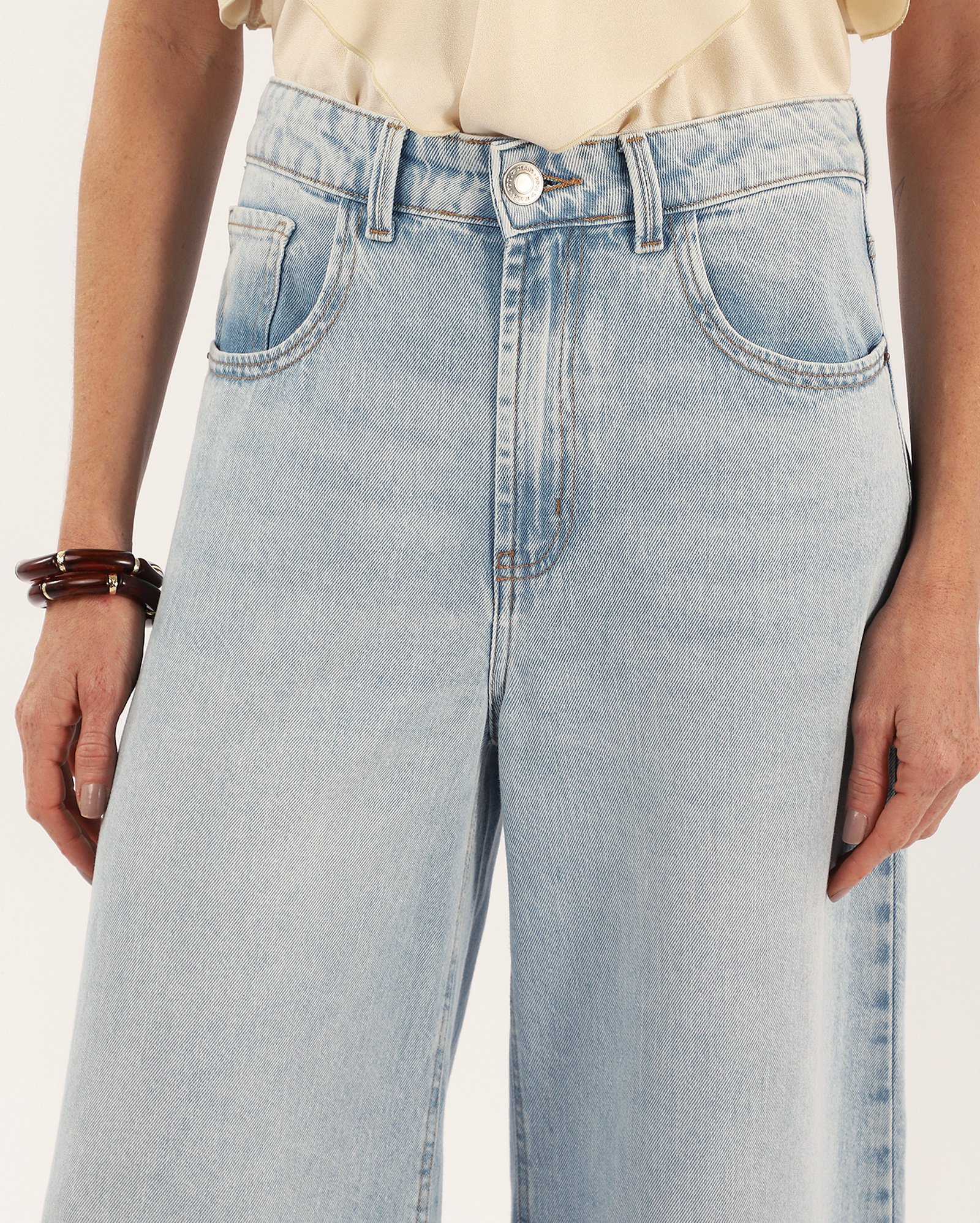 Calça jeans feminina palazzo cintura média denim claro | Pool Jeans