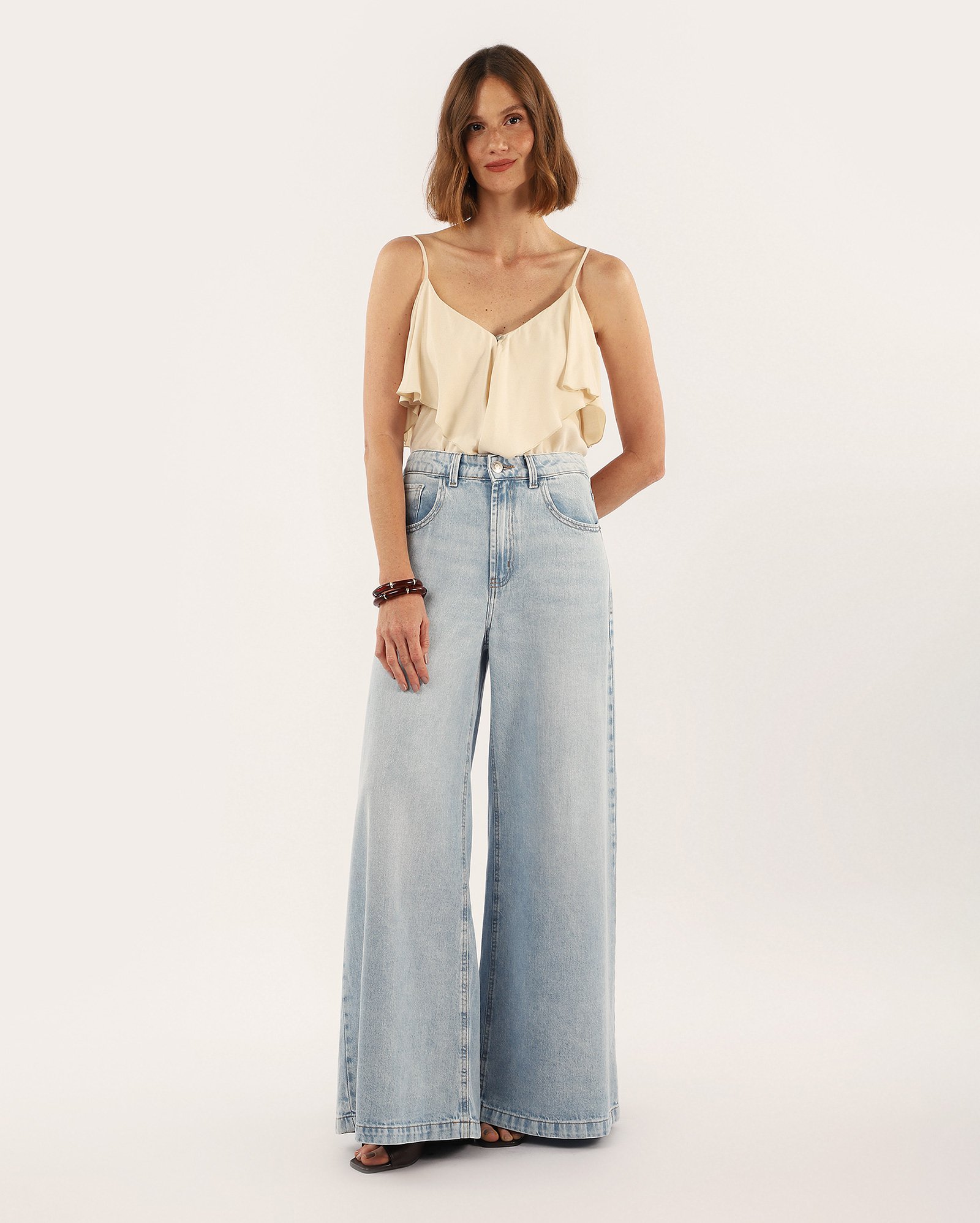 Calça jeans feminina palazzo cintura média denim claro | Pool Jeans
