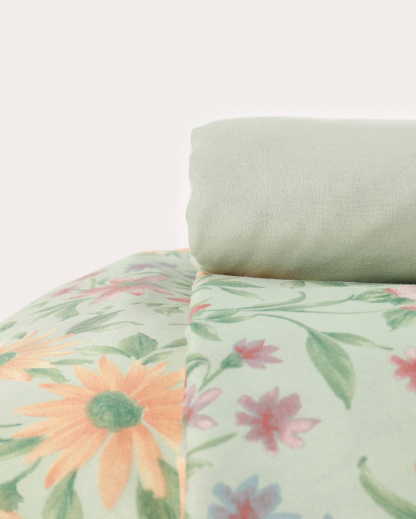 Jogo de cama queen 4 peças microfibra Arlete verde | Casa Riachuelo