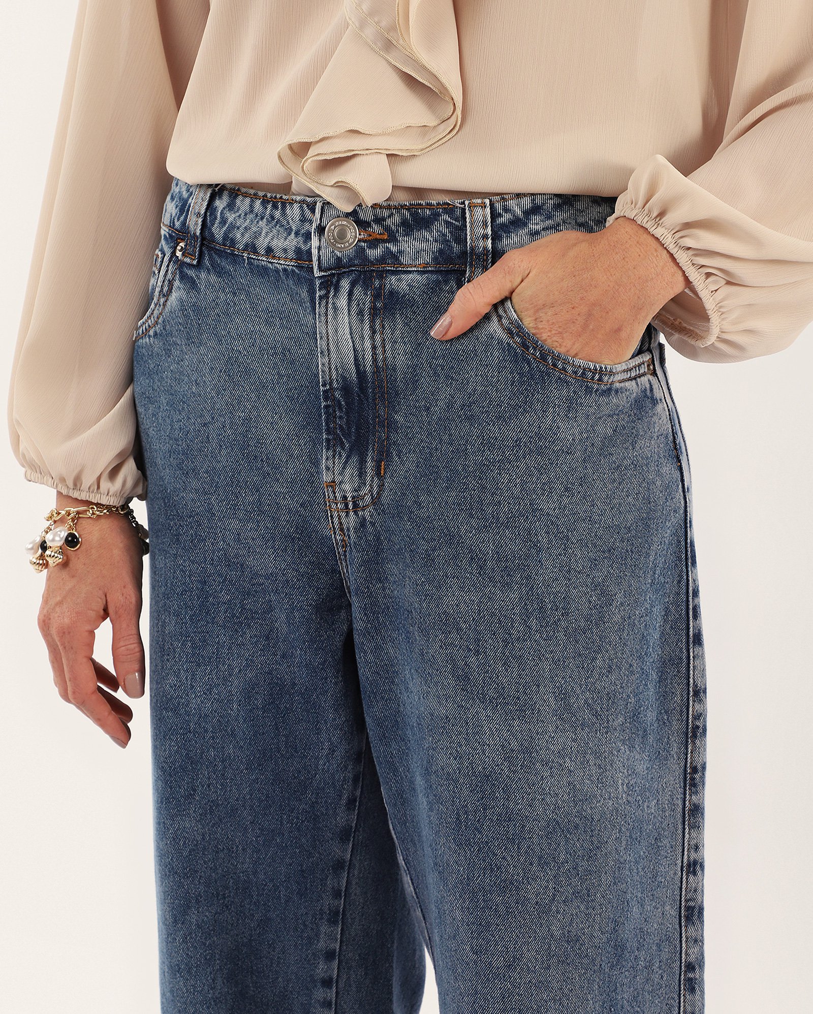 Calça jeans feminina barrel estonada denim médio | Pool Jeans