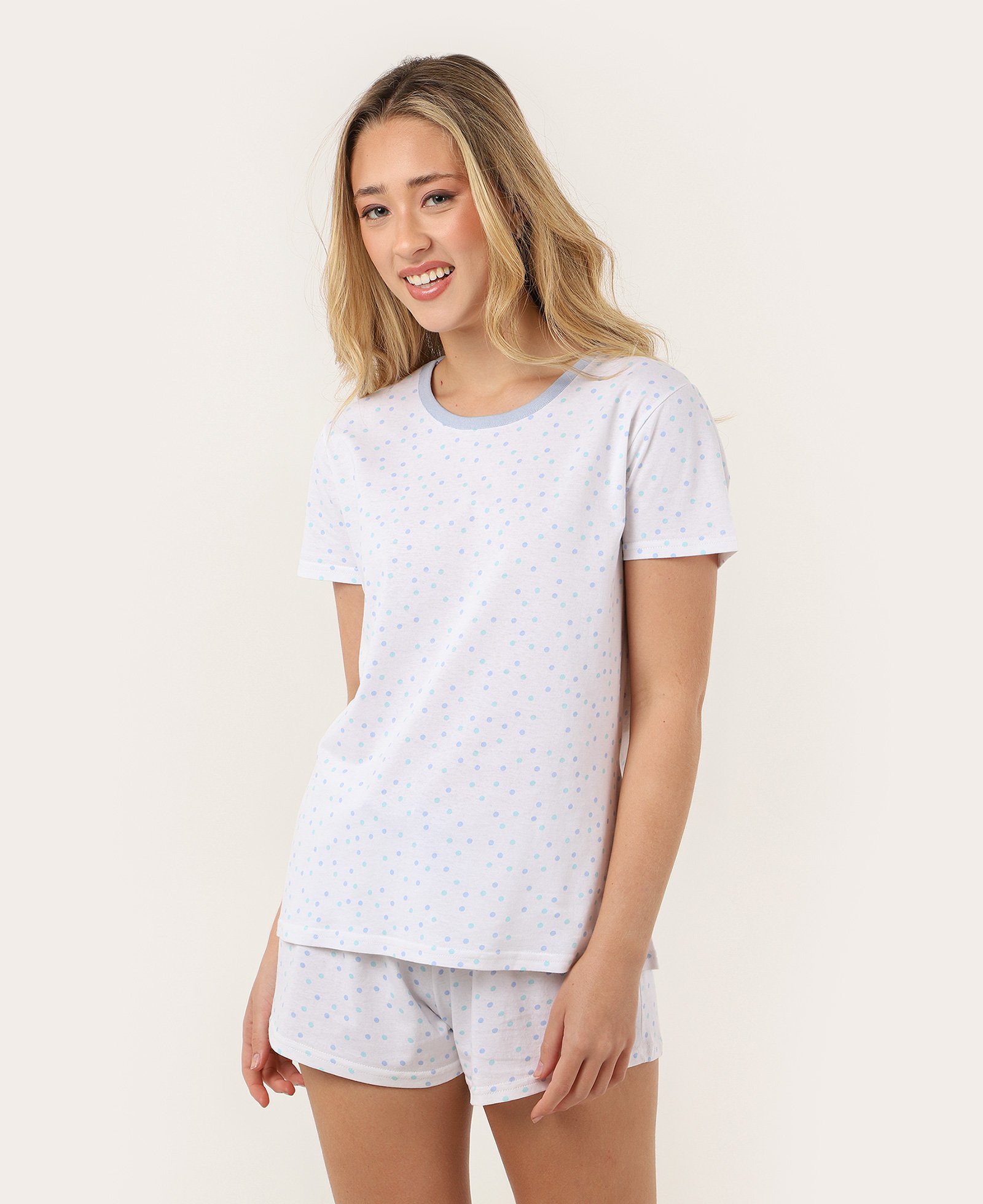 Pijama curto feminino poá branco | Riachuelo