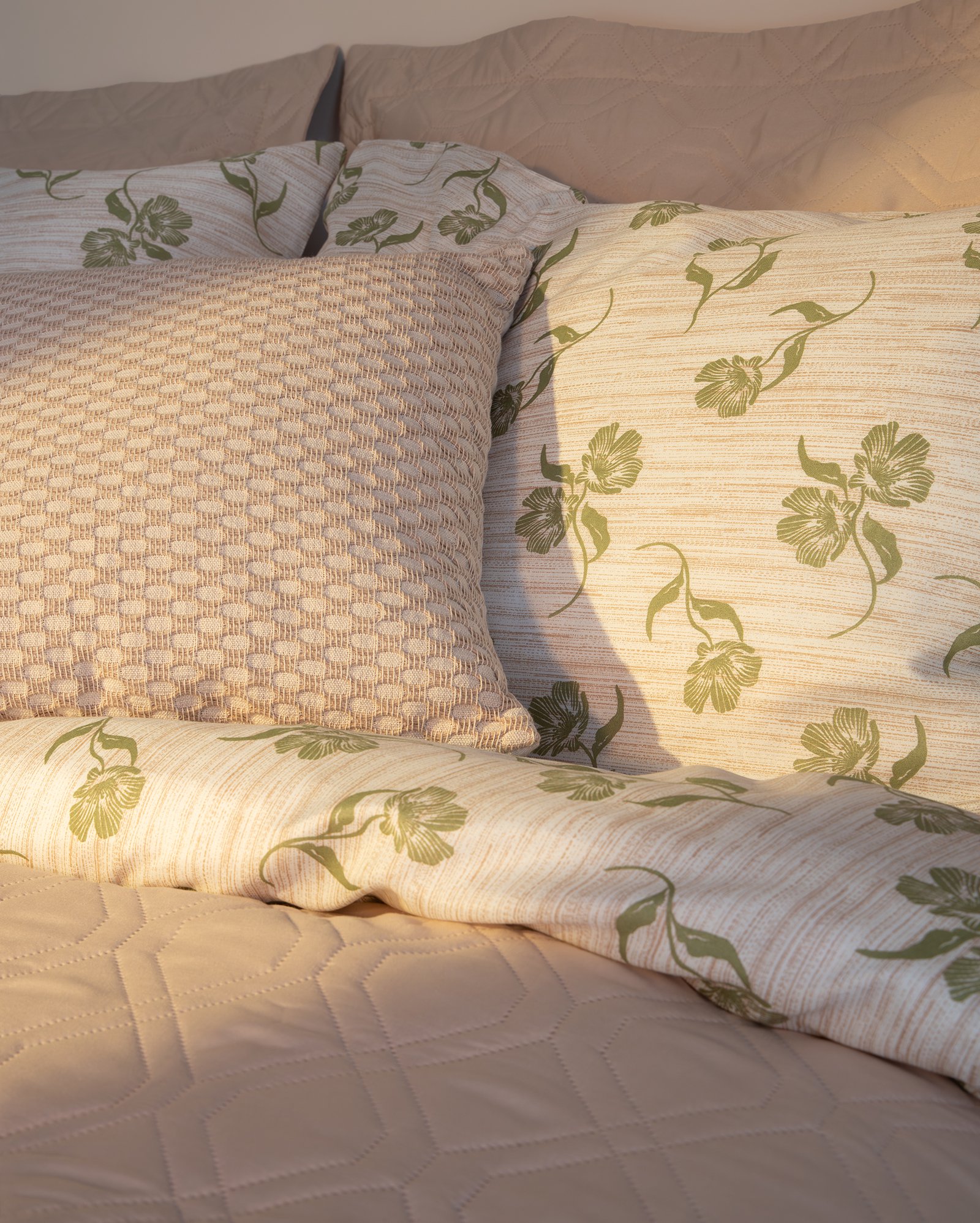 Jogo de cama casal 4 peças microfibra Monique multicor | Casa Riachuelo
