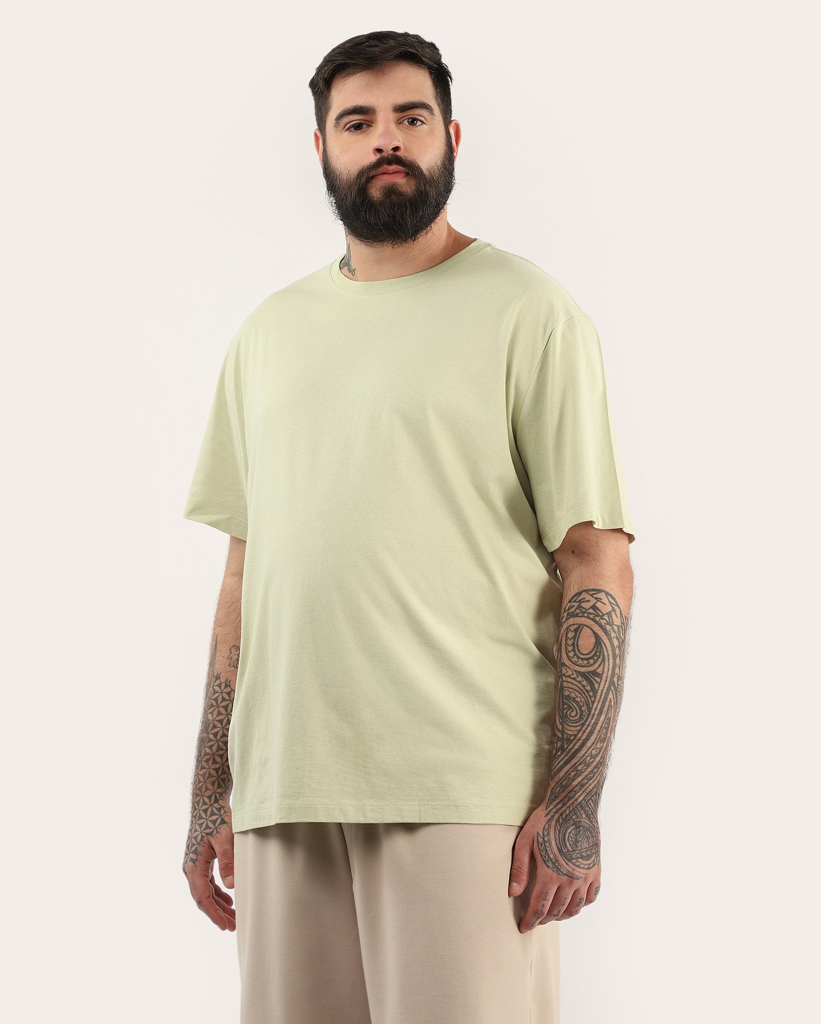 Camiseta plus size masculina regular básica verde