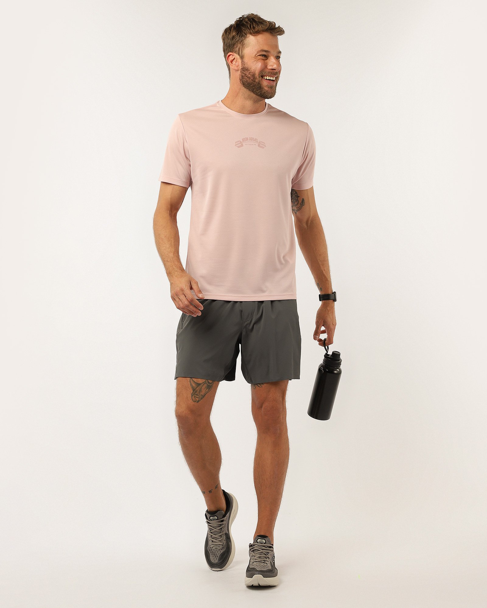 Camiseta masculina esportiva regular iron arms rosa | BodyWork