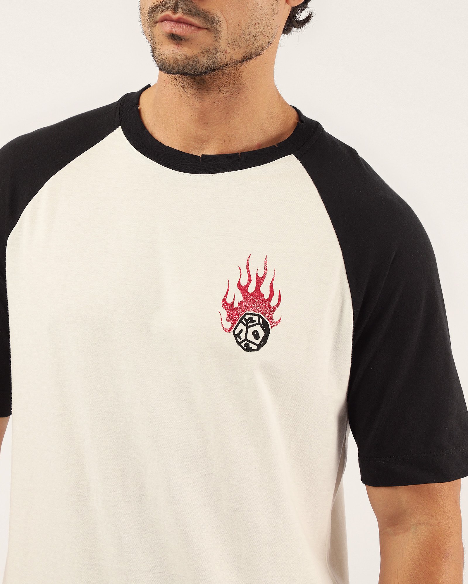 Camiseta masculina relaxed Starnger Things - off-white | Netflix — foto 3