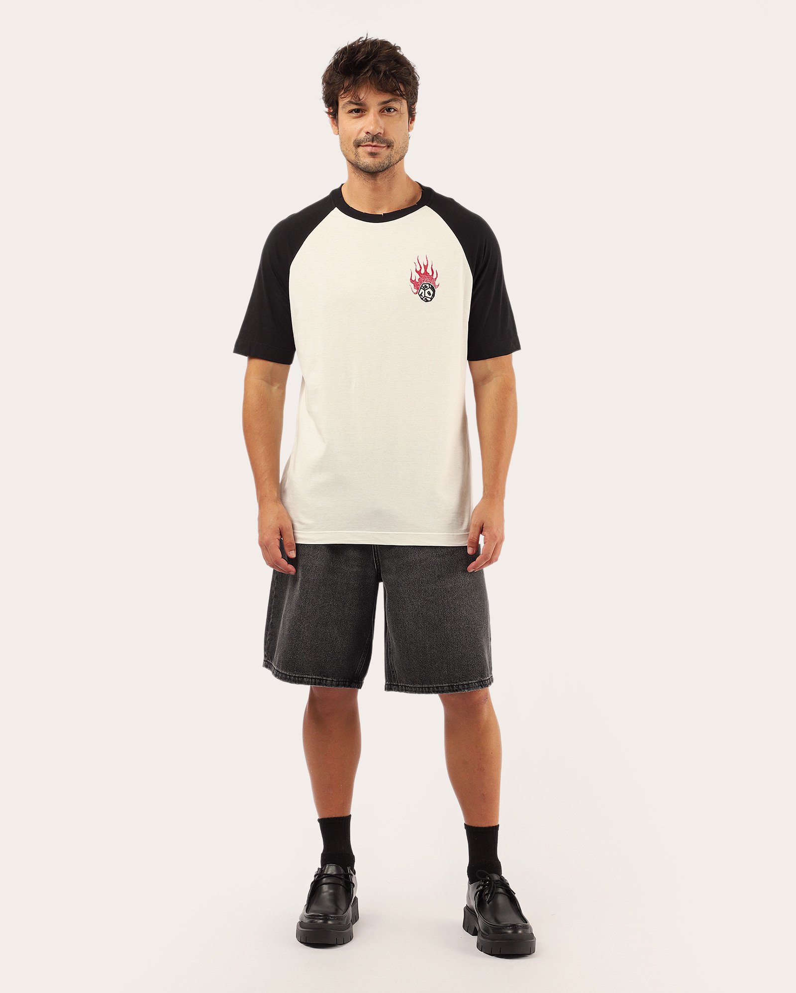 Camiseta masculina relaxed Starnger Things - off-white | Netflix — foto 2