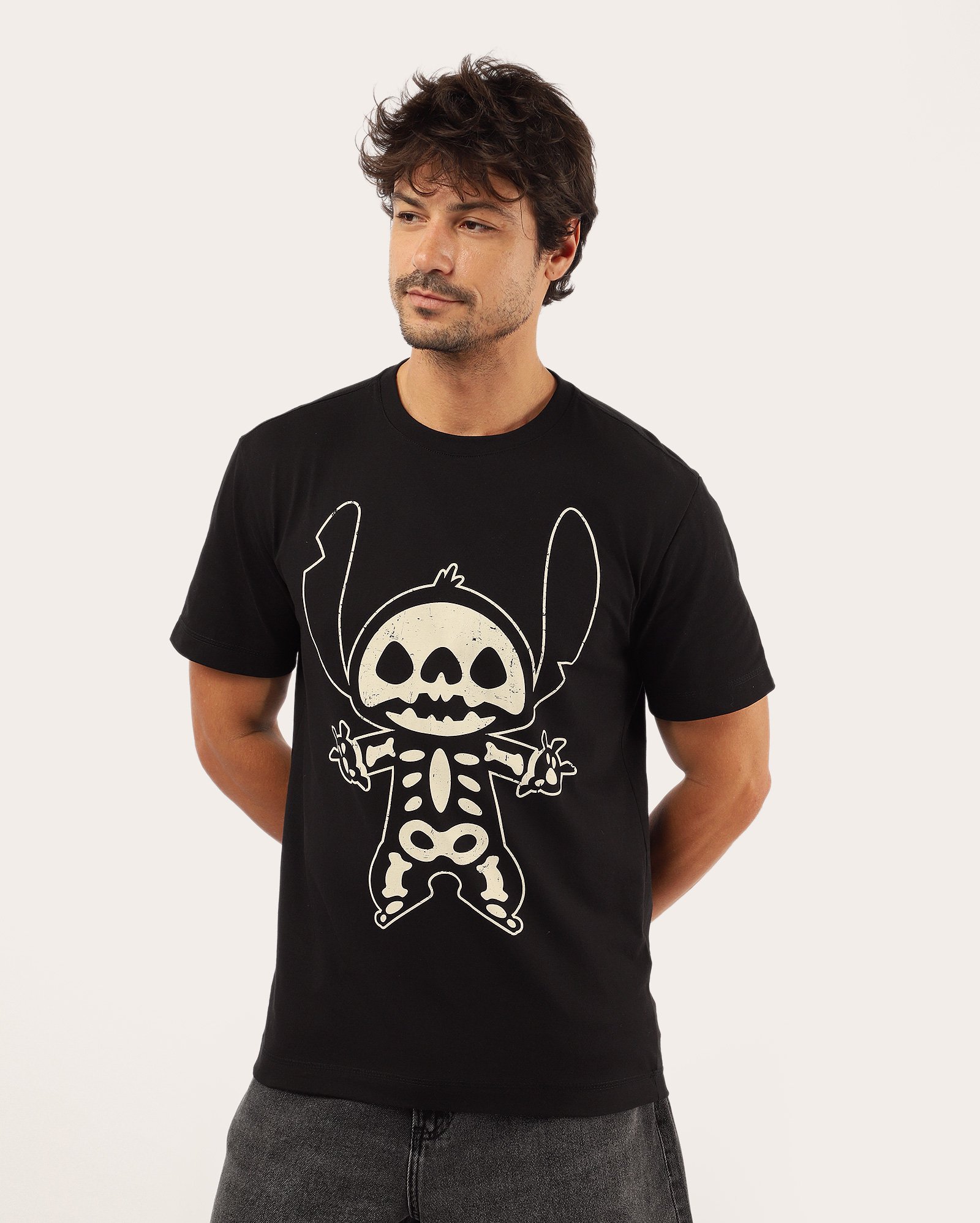 Camiseta masculina regular Stitch esqueleto - preta | Disney