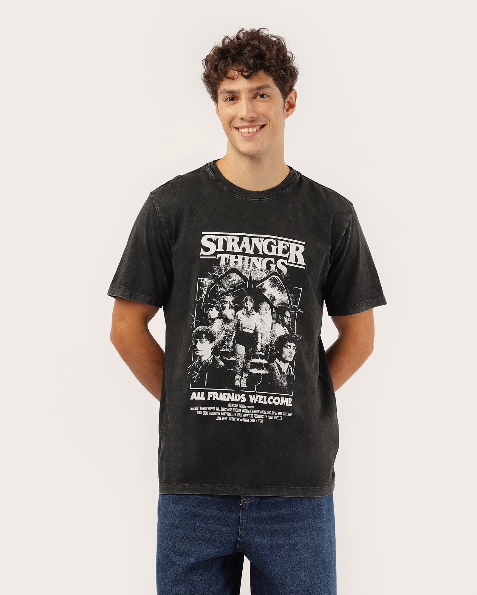 Camiseta masculina regular estonada Stranger Things - preta | Netflix