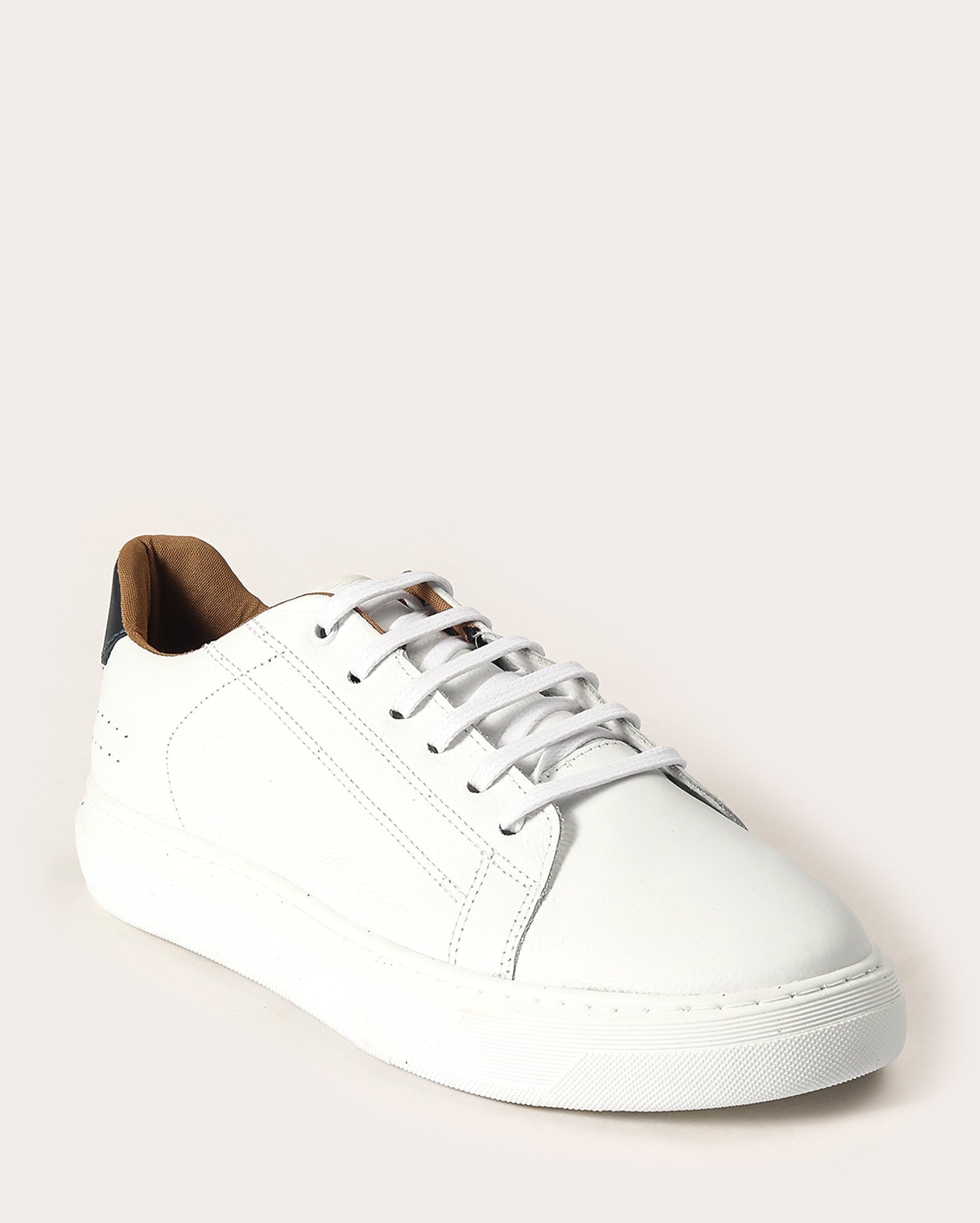 Sapatênis masculino cano baixo couro floater branco