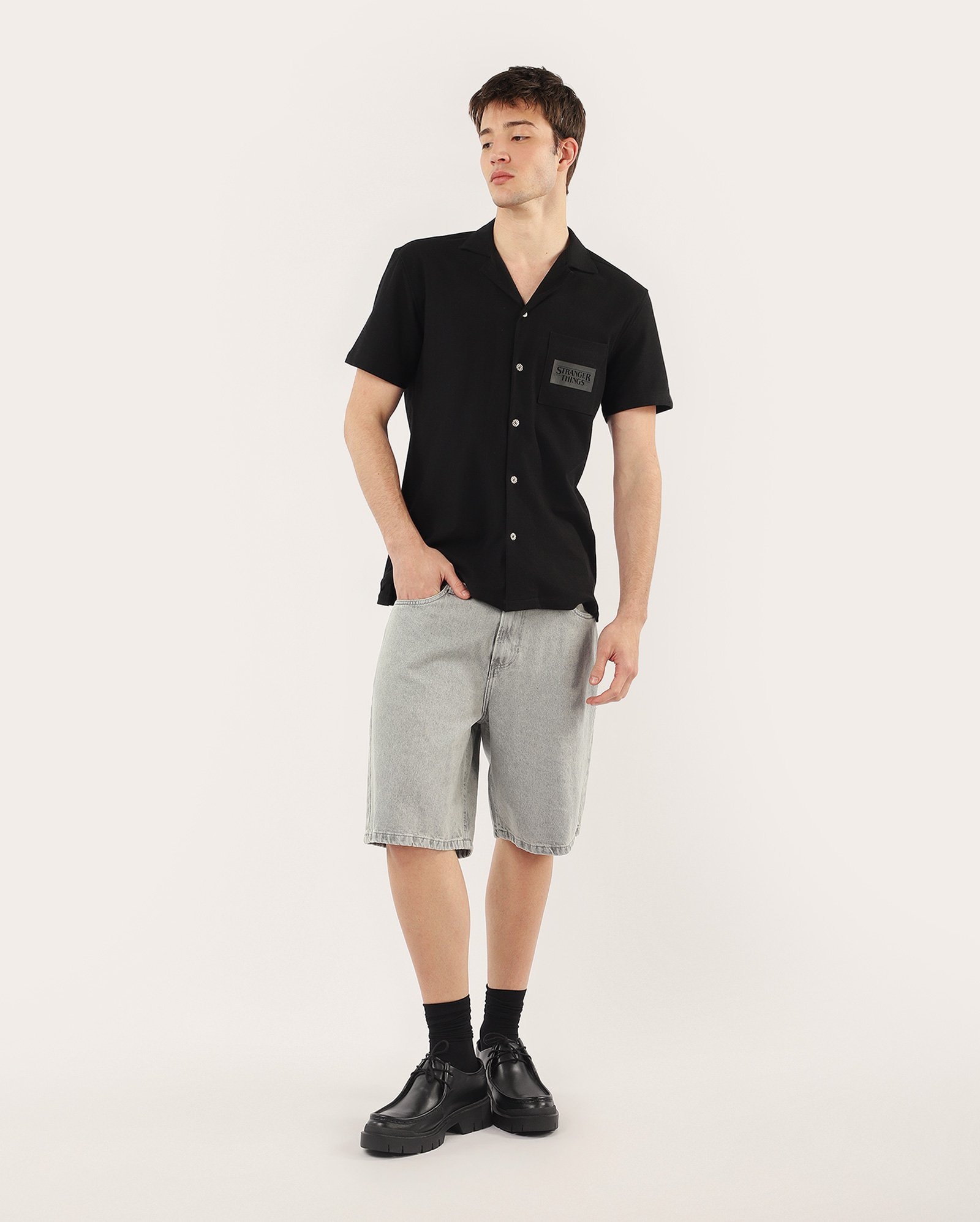 Camisa masculina Stranger Things - preta | Netflix — foto 2