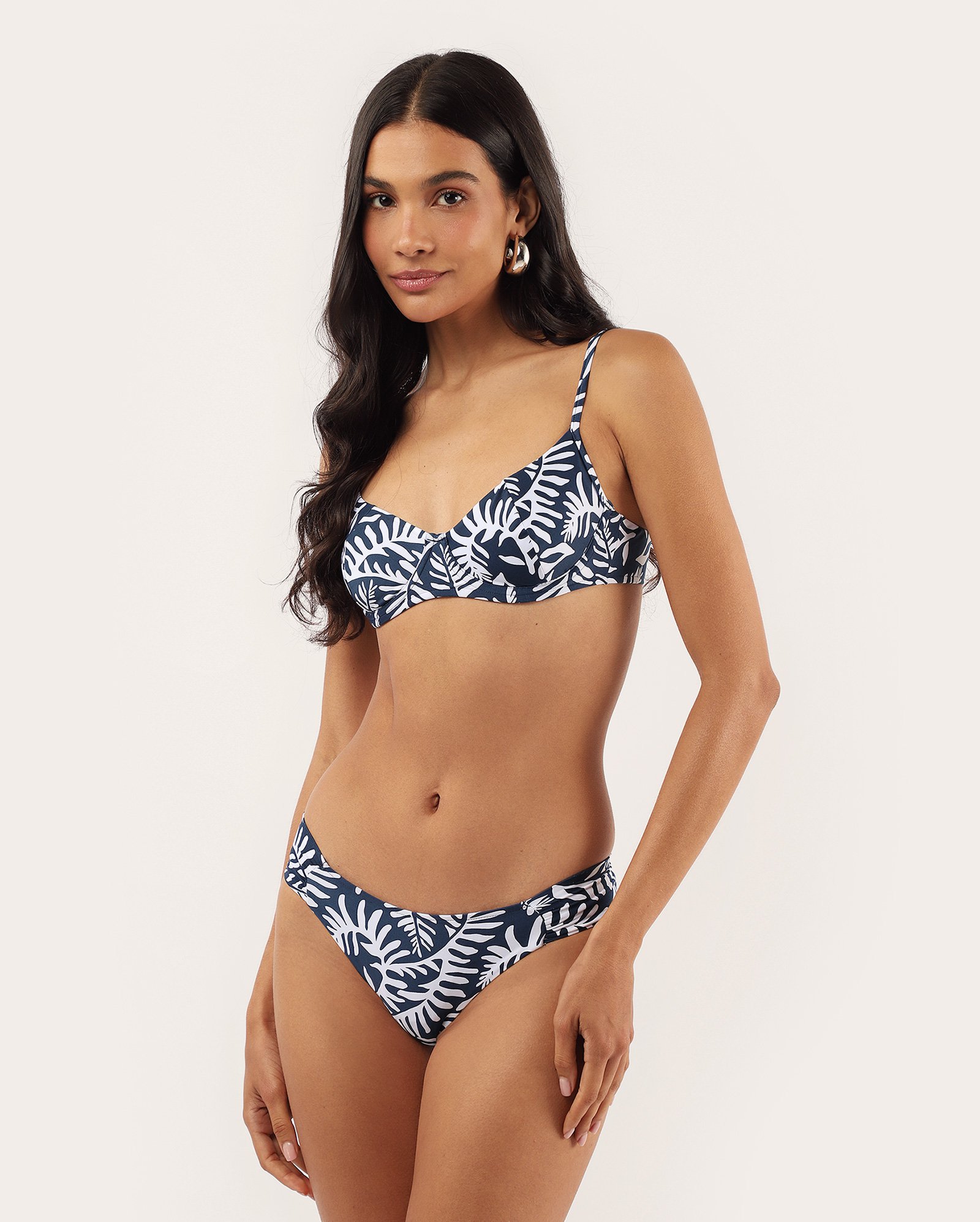 Biquíni calcinha fisher folhagem azul